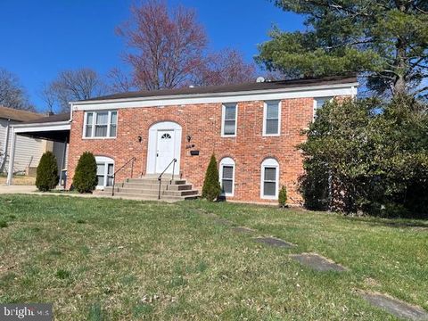 Homes For Rent - 7001 Blue Bird Court<br/> LANHAM, MD 20706