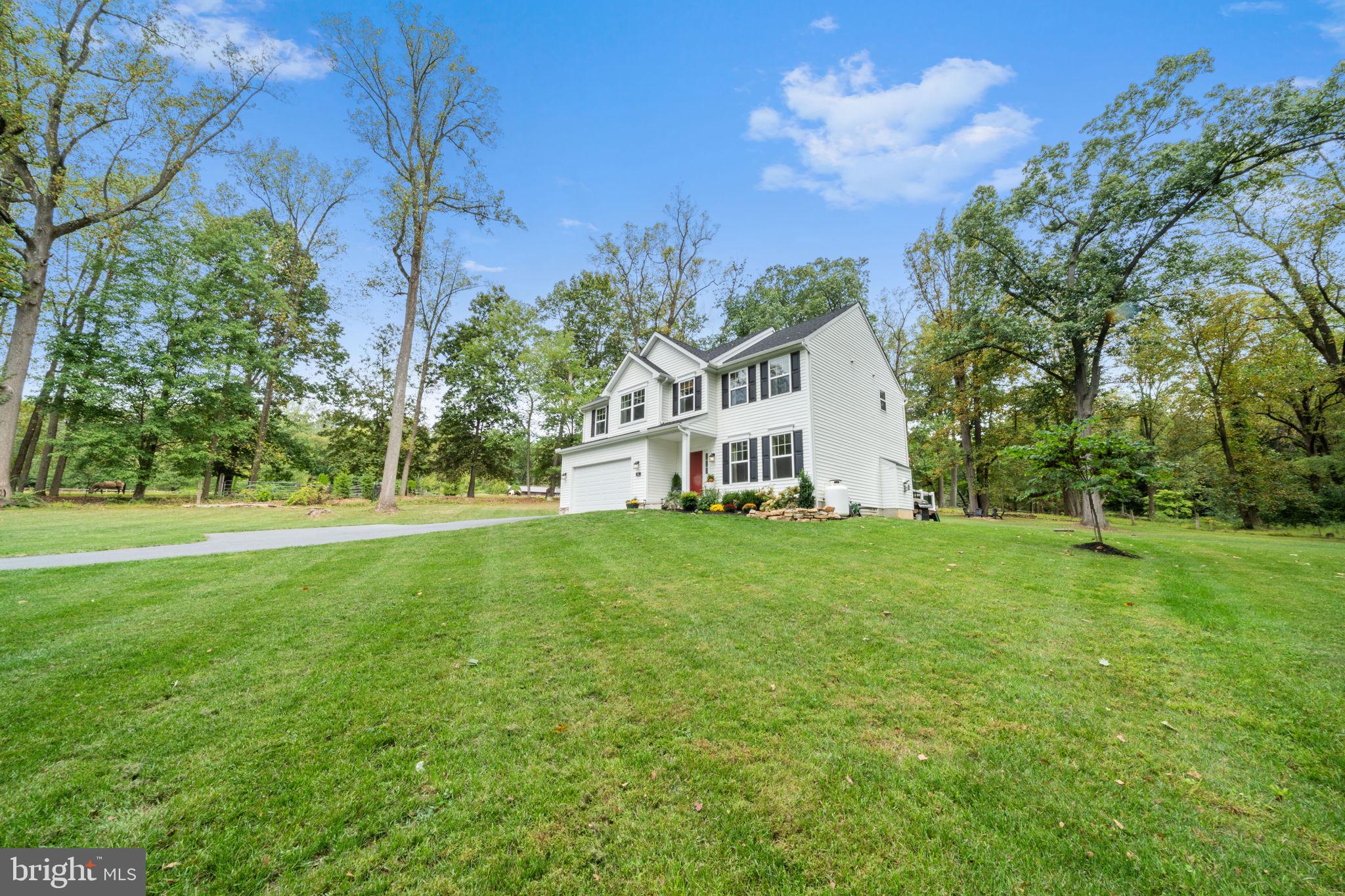 611 GROUSE ROAD