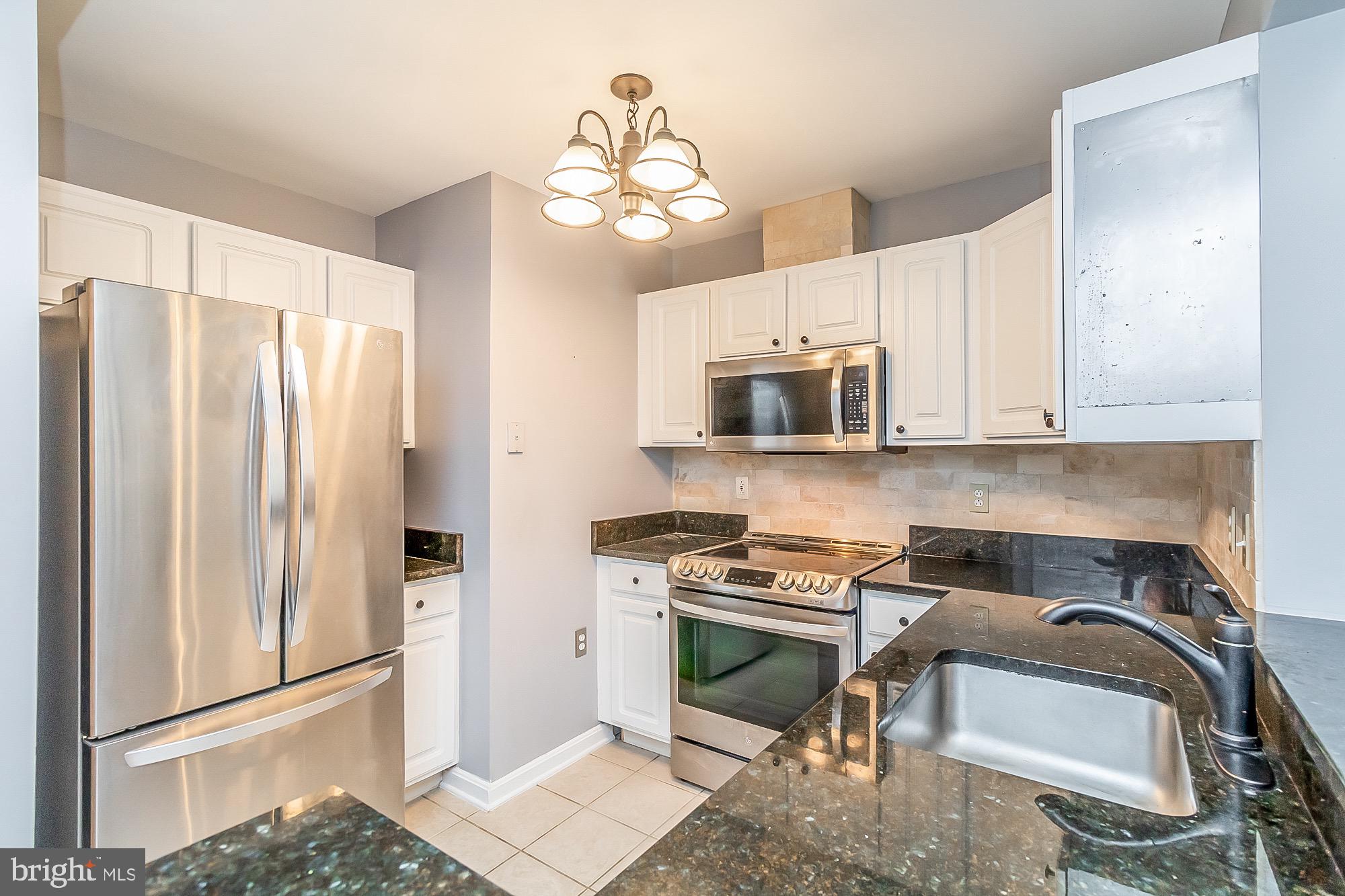 PIERSIDE AT HARBORVIEW - Residential