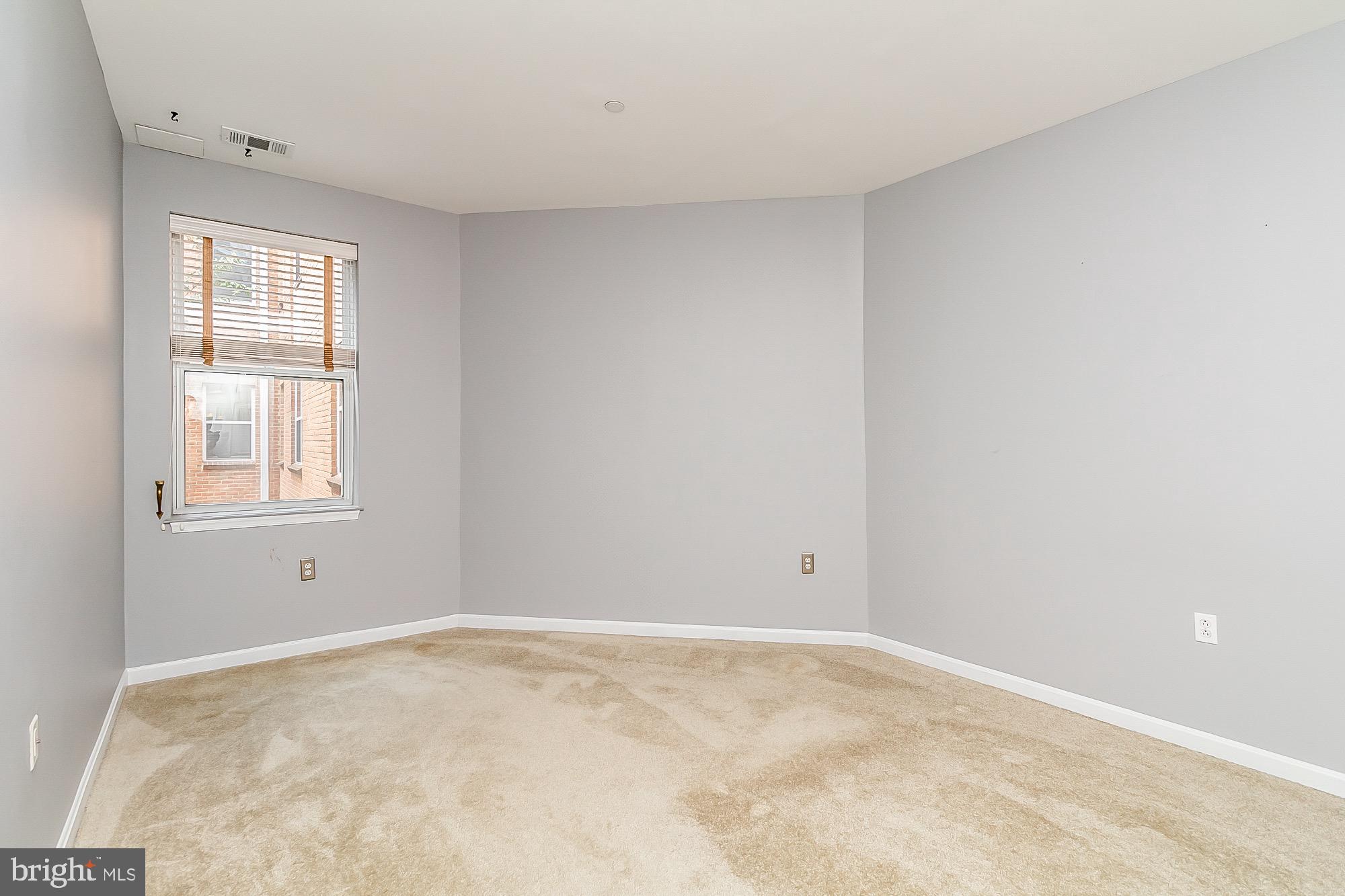 PIERSIDE AT HARBORVIEW - Residential