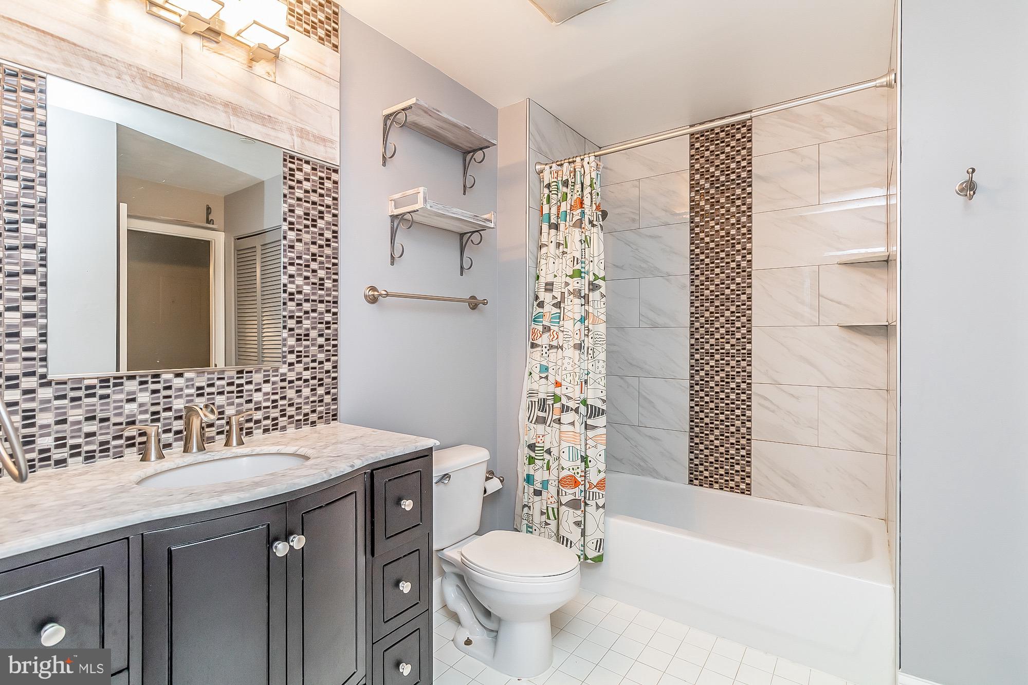 PIERSIDE AT HARBORVIEW - Residential