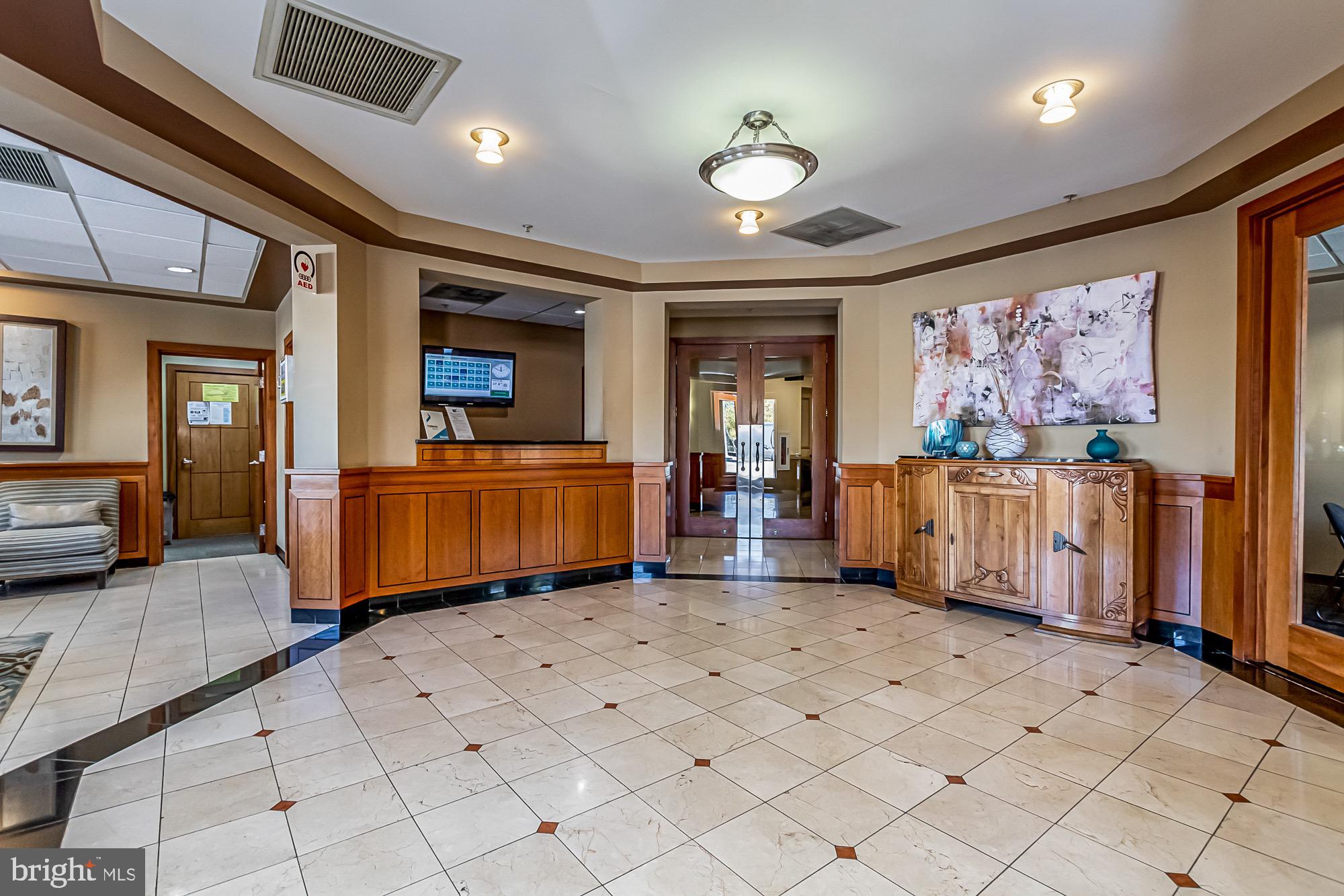 PIERSIDE AT HARBORVIEW - Residential