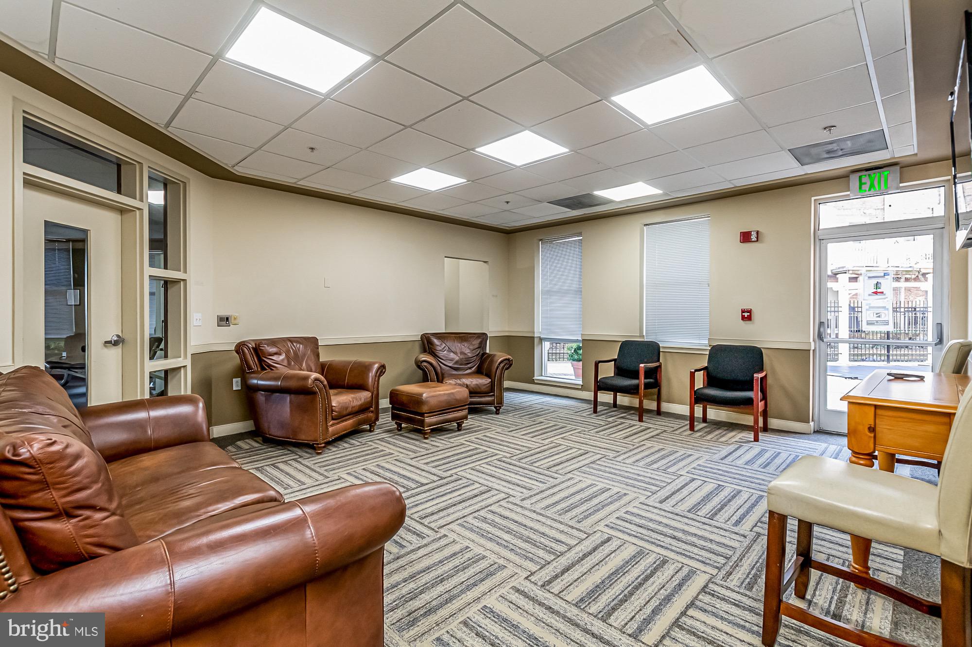 PIERSIDE AT HARBORVIEW - Residential