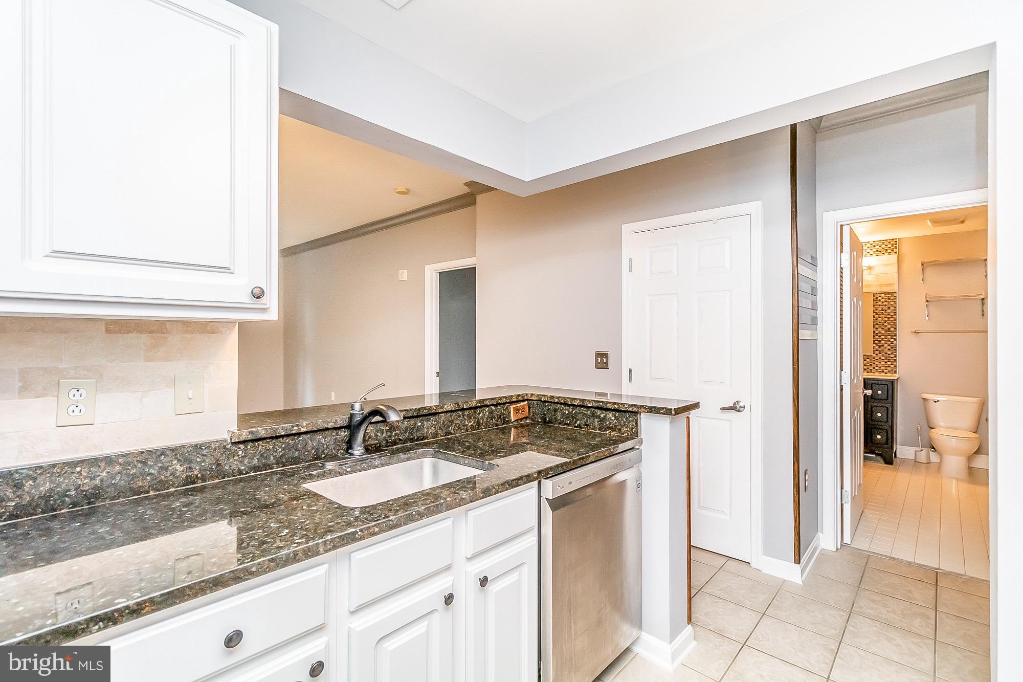 PIERSIDE AT HARBORVIEW - Residential