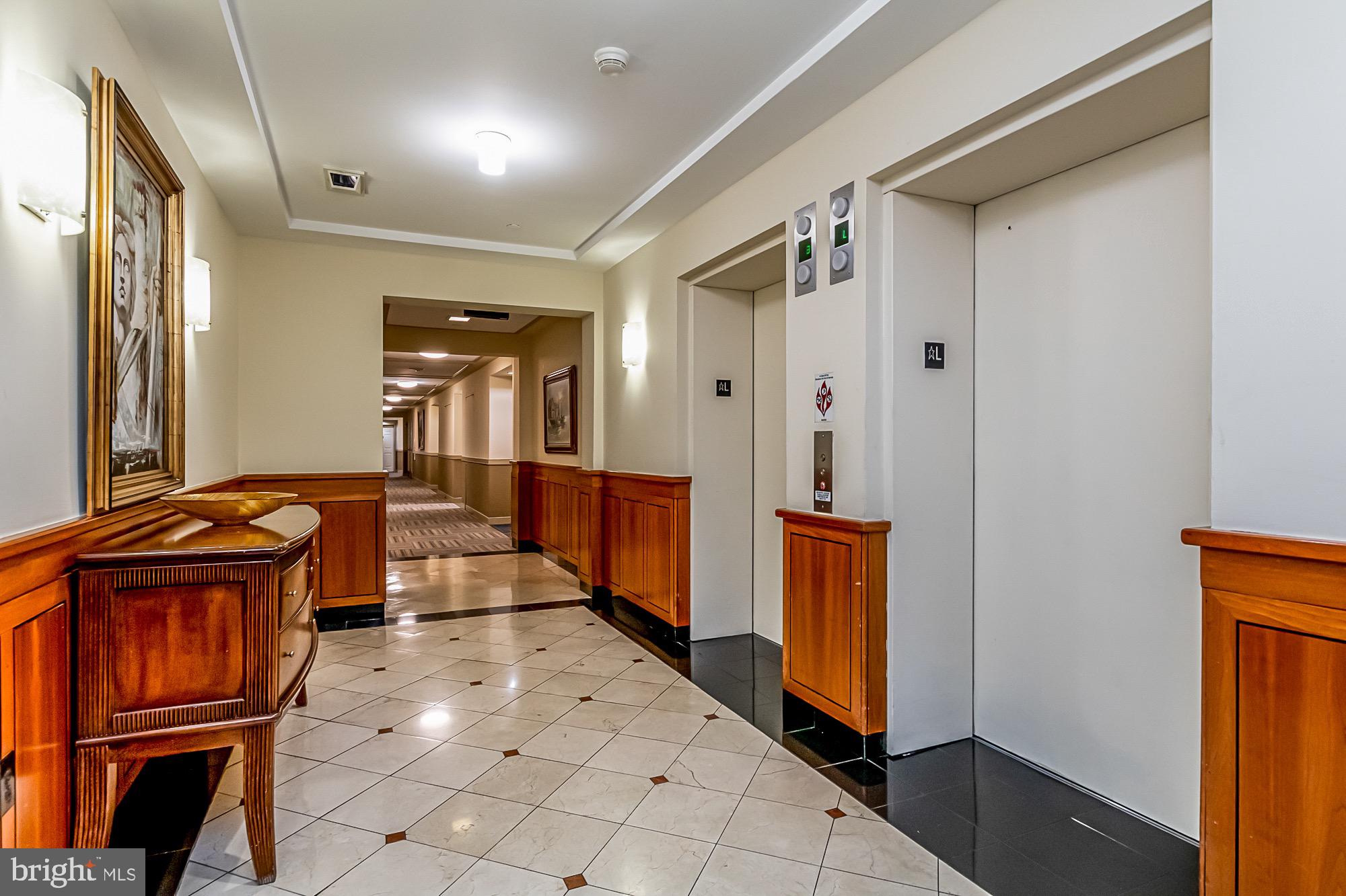 PIERSIDE AT HARBORVIEW - Residential