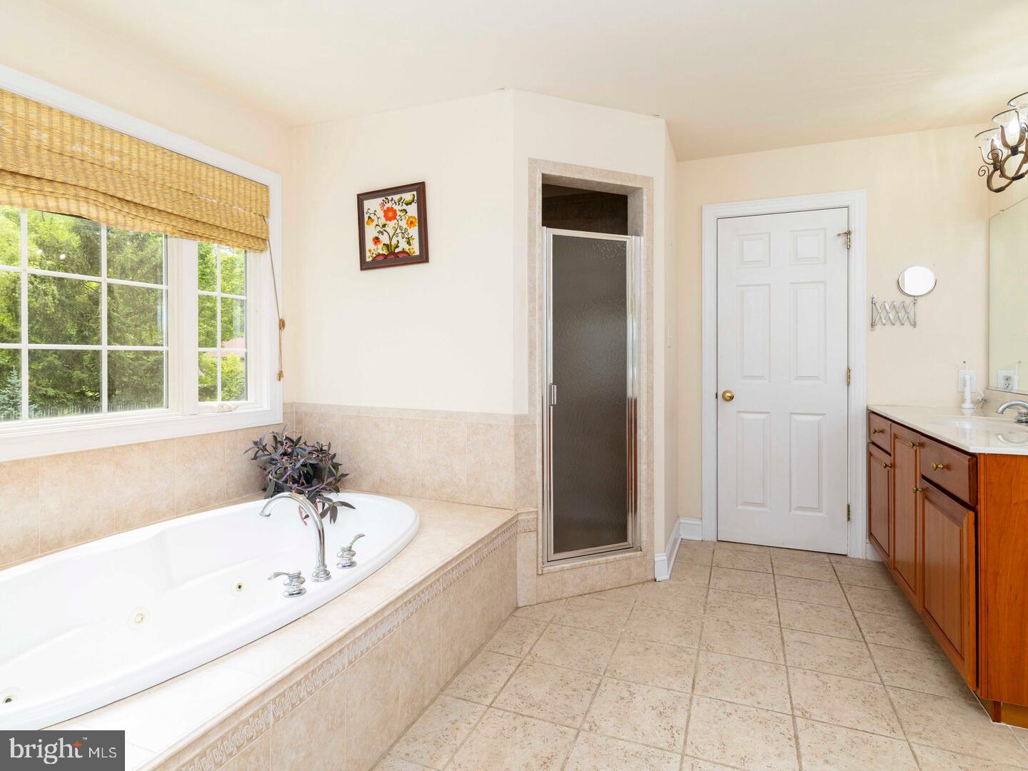 MEADOWBROOK - Residential