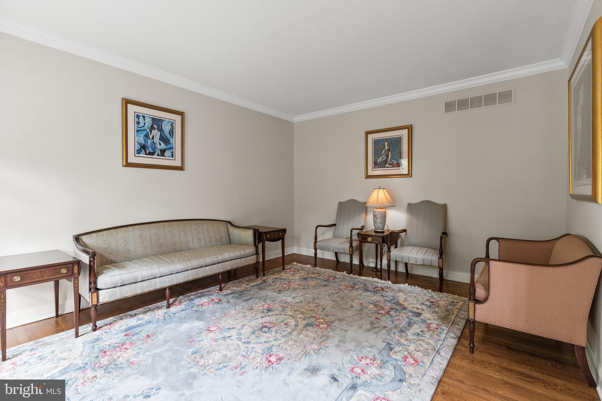 MEADOWBROOK - Residential