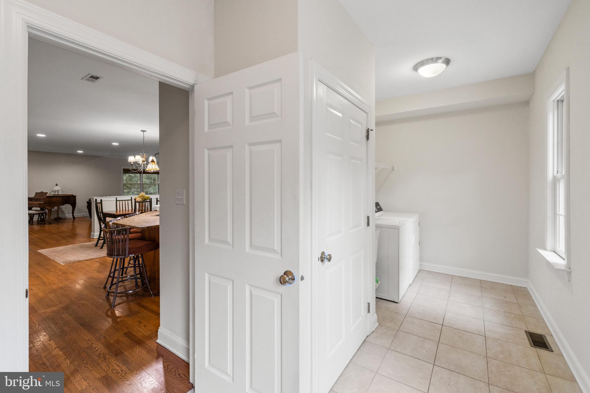 MEADOWBROOK - Residential