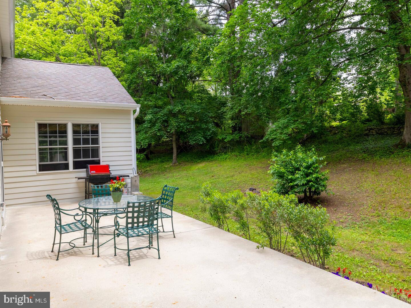 MEADOWBROOK - Residential