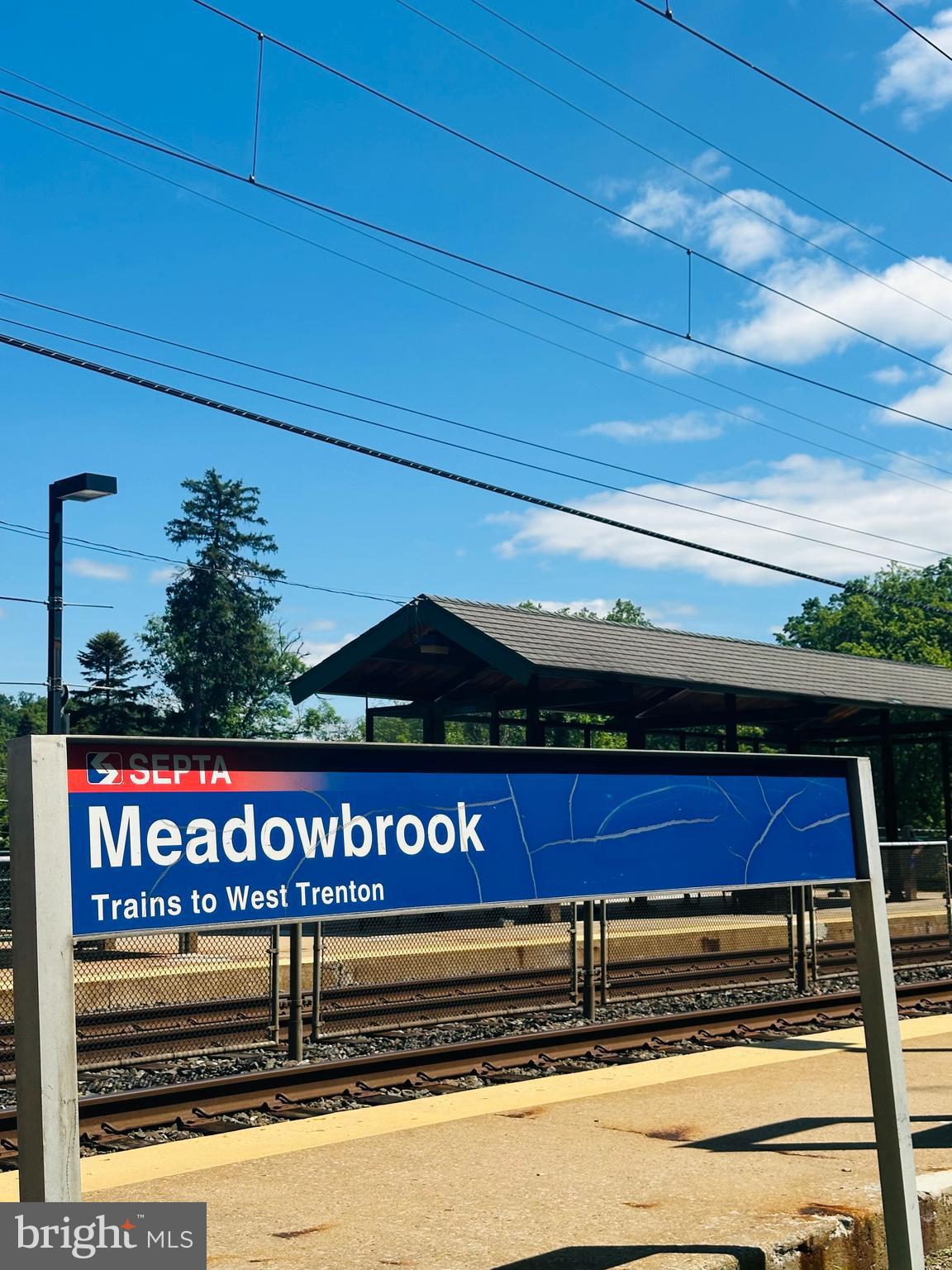 MEADOWBROOK - Residential