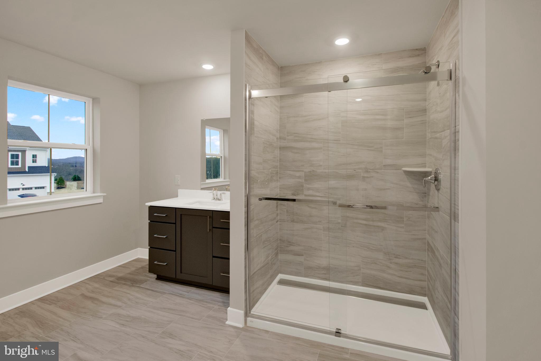 FARM VIEW - Residential