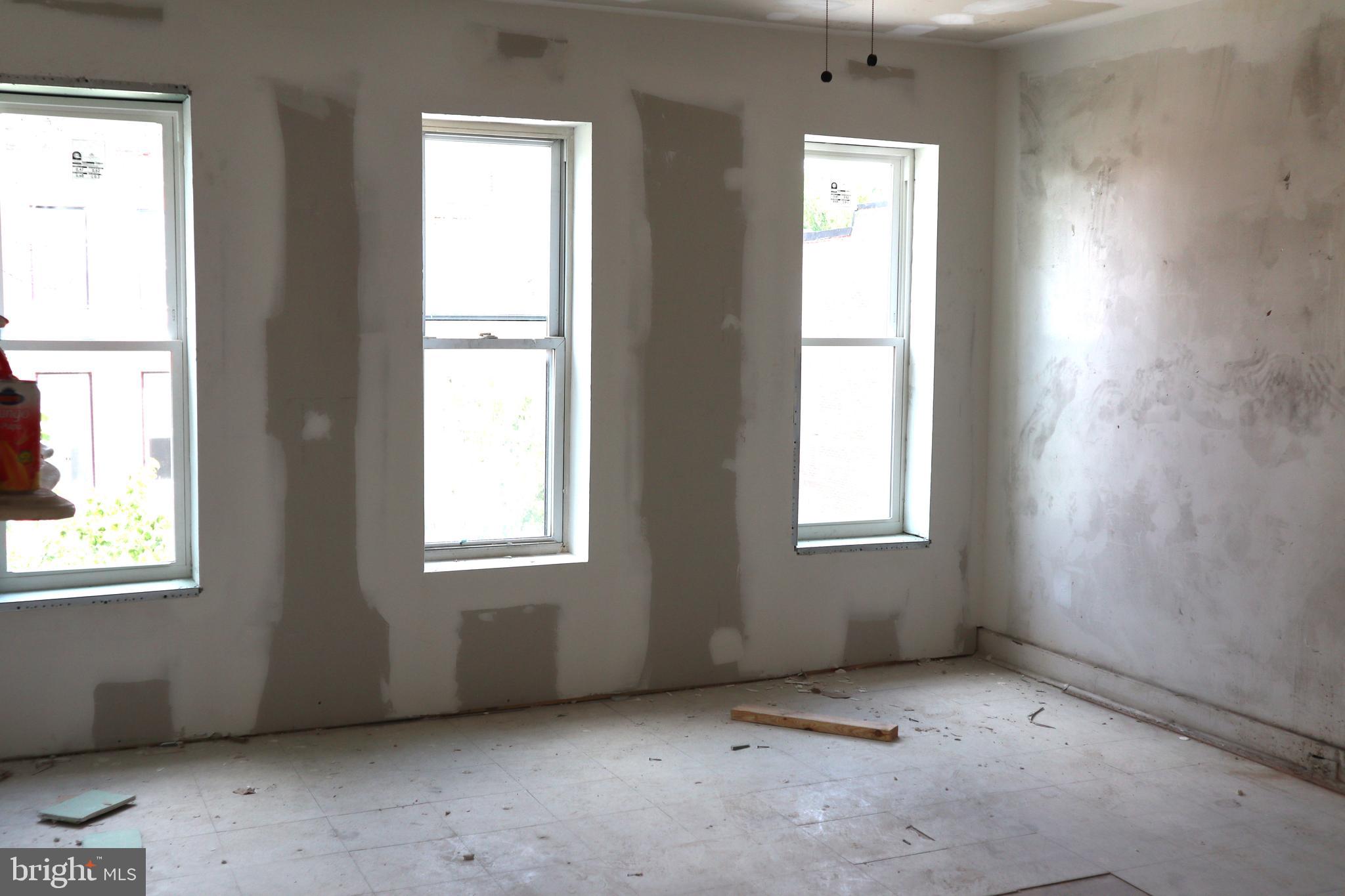 JOHNSTON SQUARE - Residential