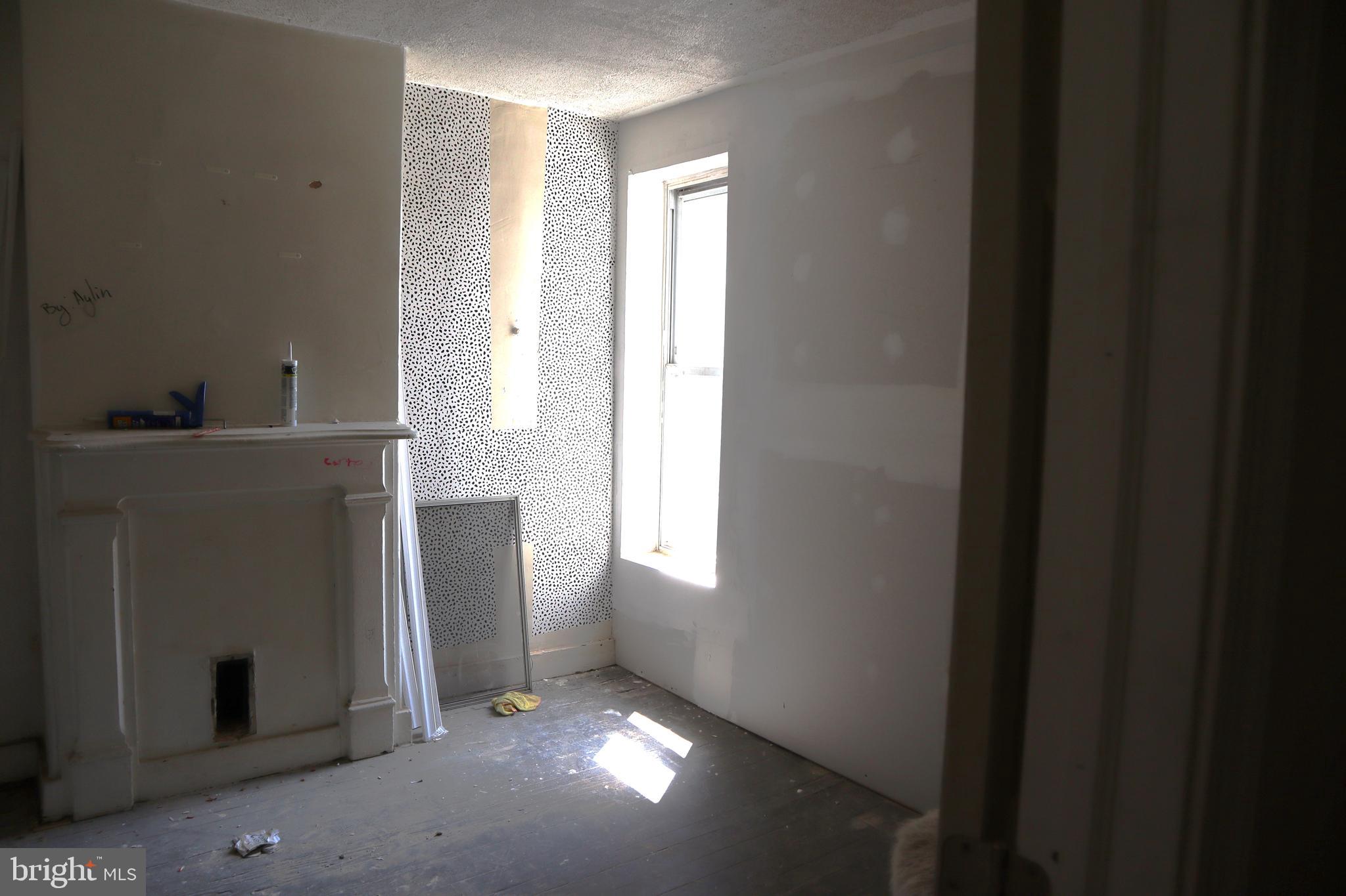 JOHNSTON SQUARE - Residential