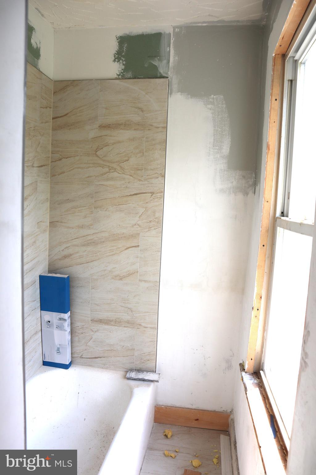 JOHNSTON SQUARE - Residential