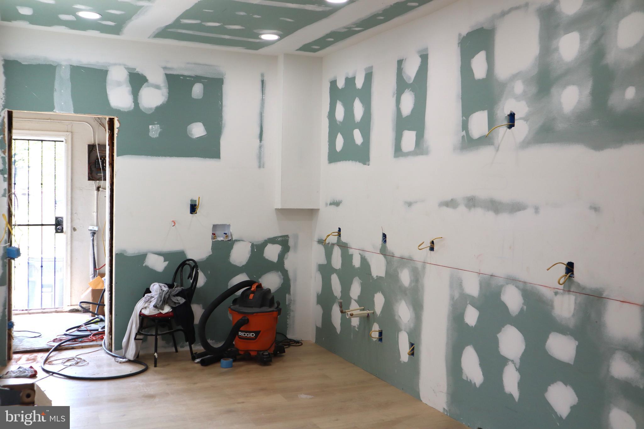 JOHNSTON SQUARE - Residential