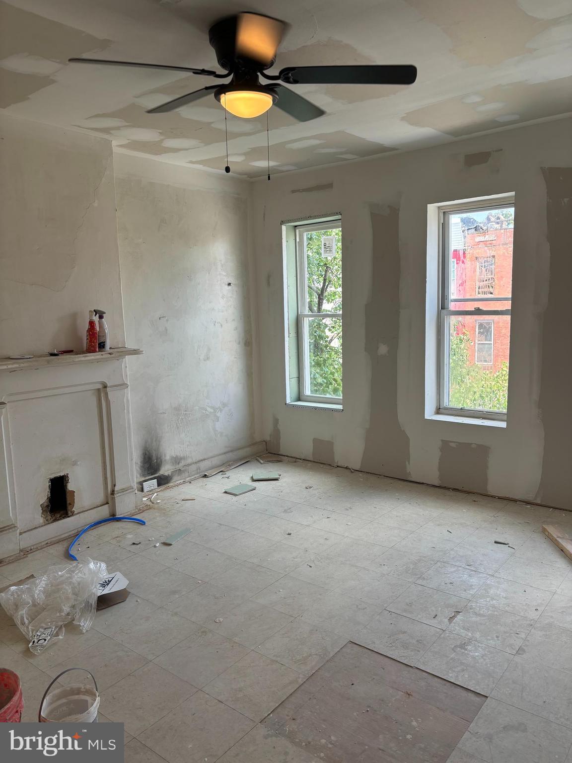 JOHNSTON SQUARE - Residential