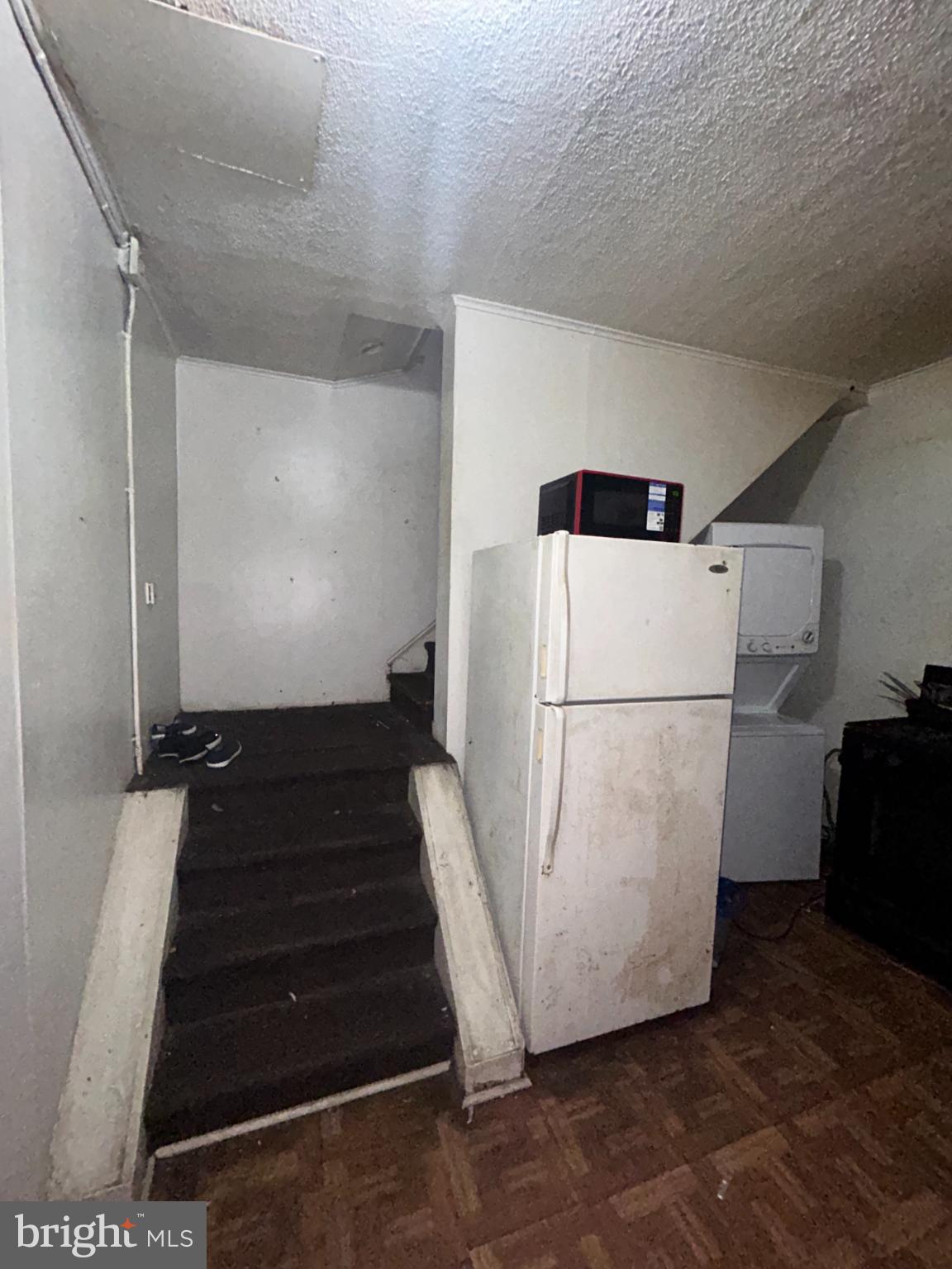 FRANKFORD - Residential Income