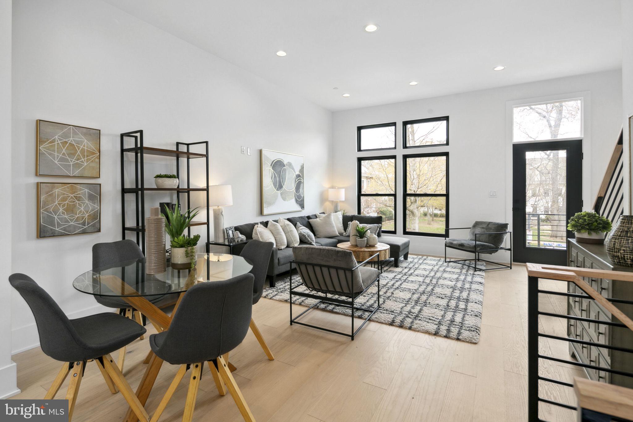 CLARENDON - Residential