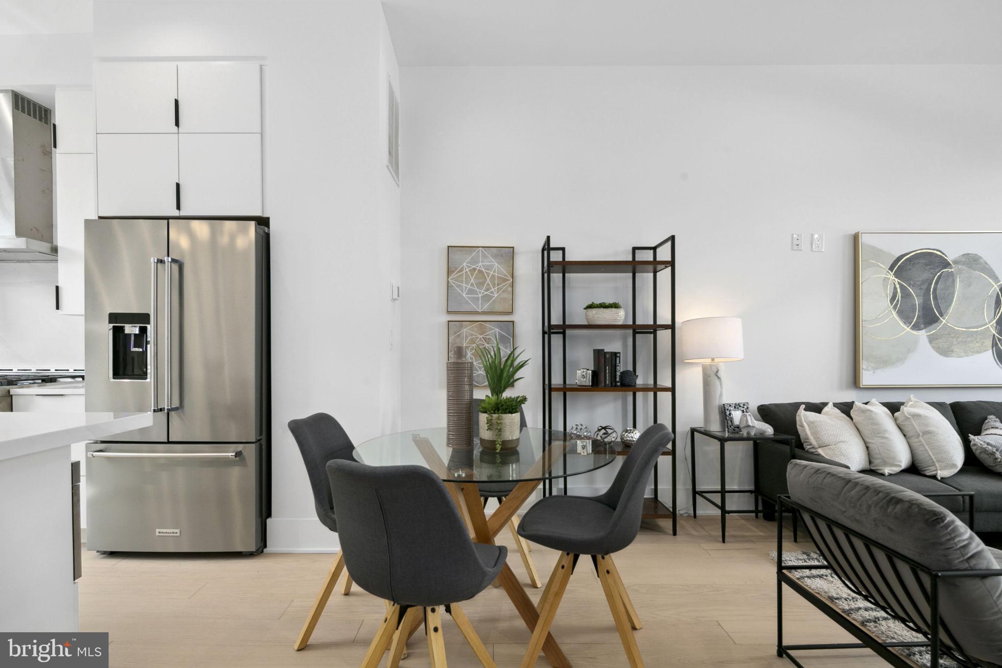 CLARENDON - Residential