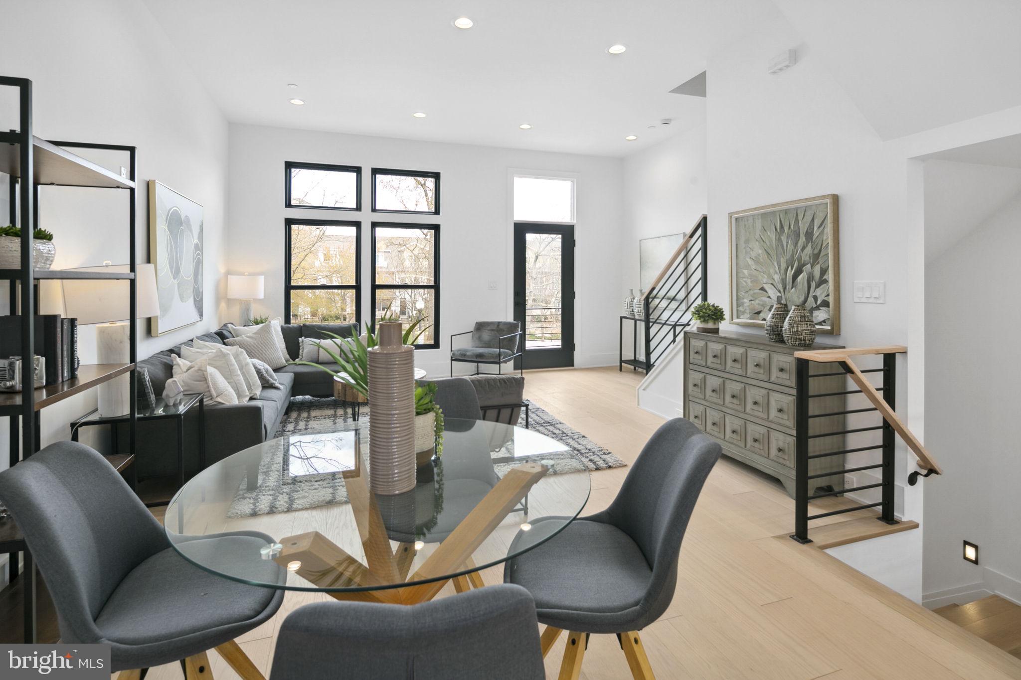 CLARENDON - Residential