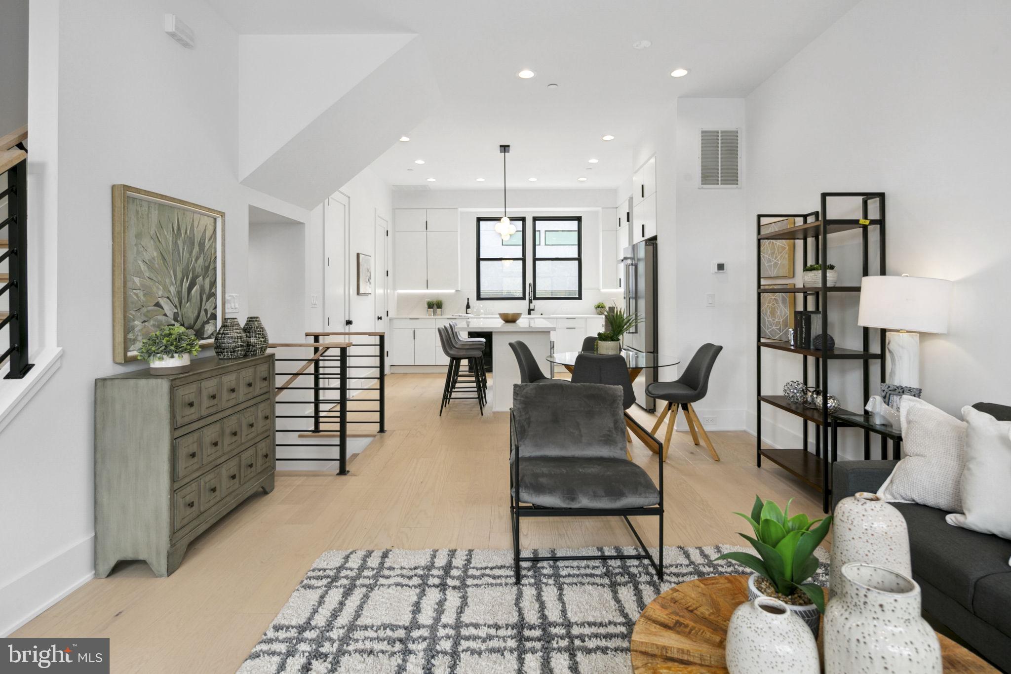 CLARENDON - Residential