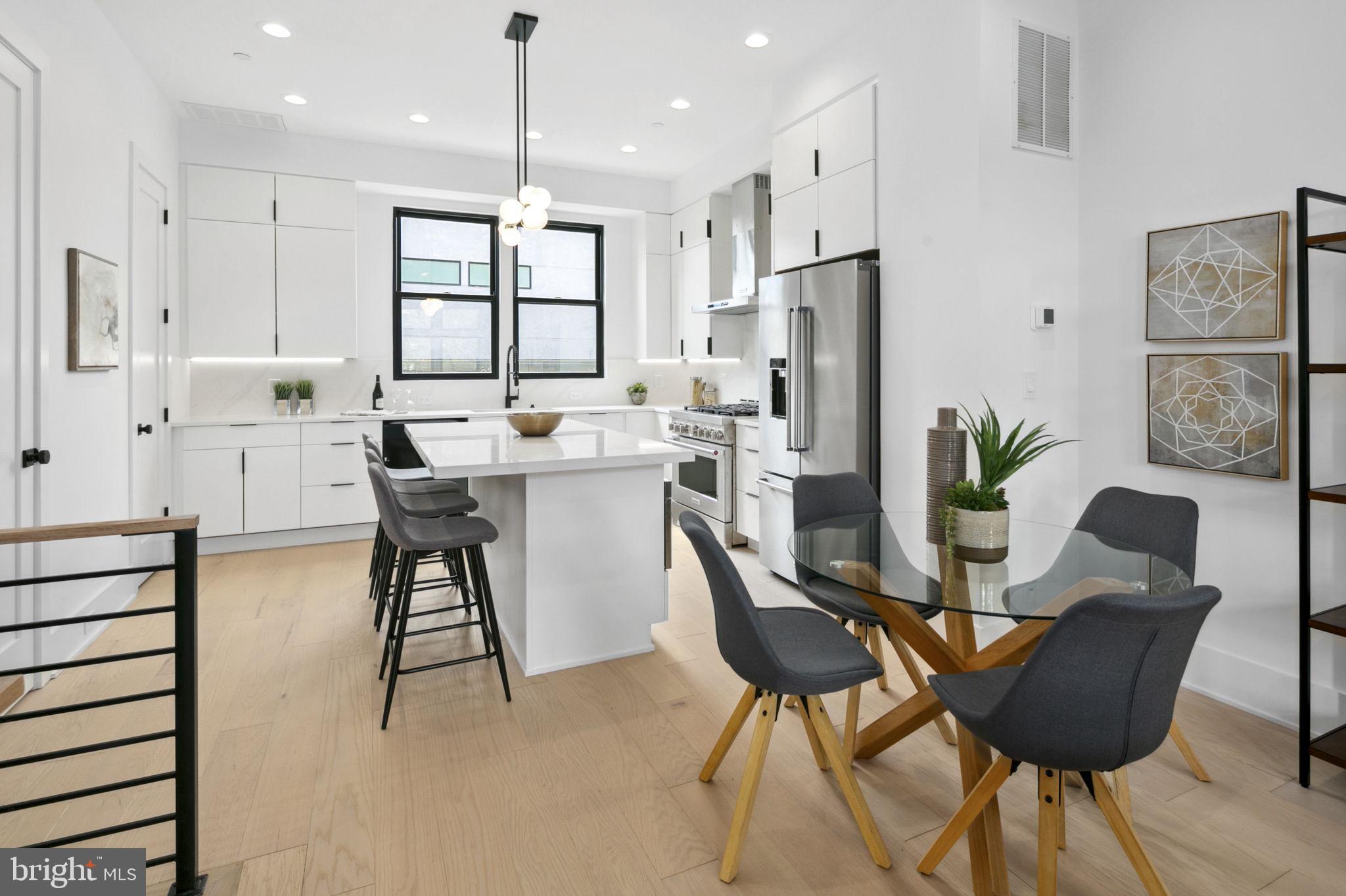 CLARENDON - Residential