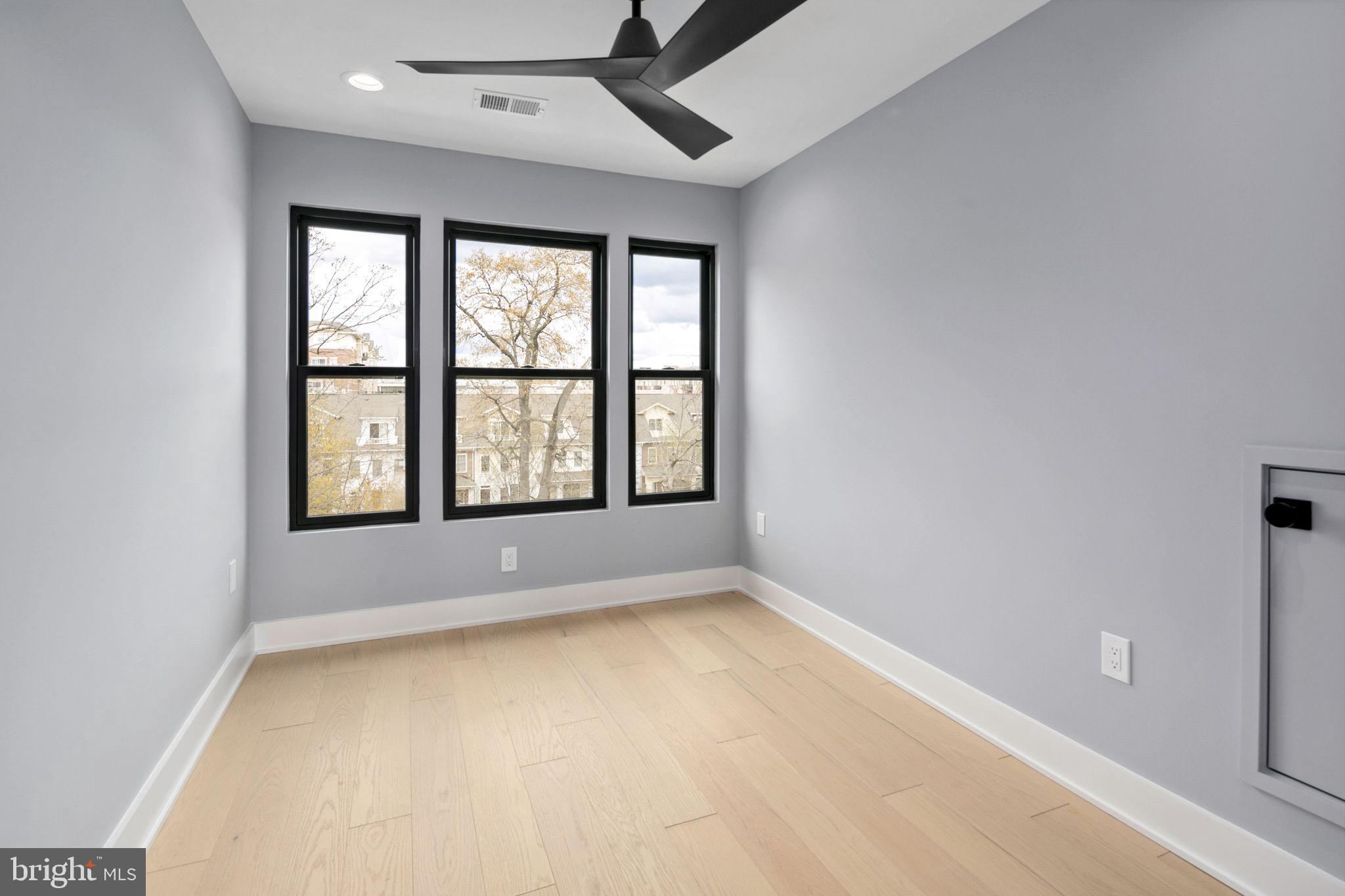 CLARENDON - Residential