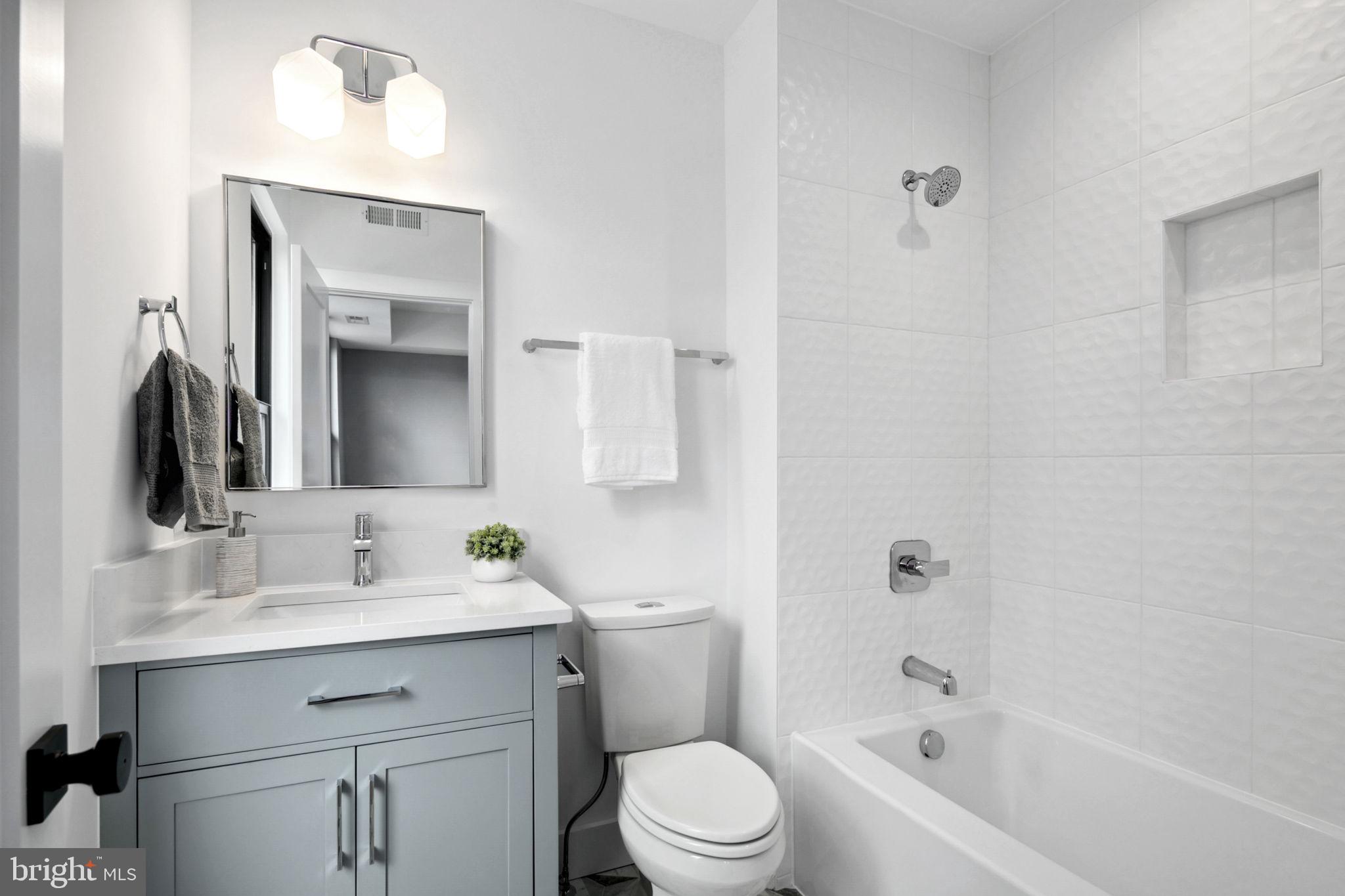 CLARENDON - Residential