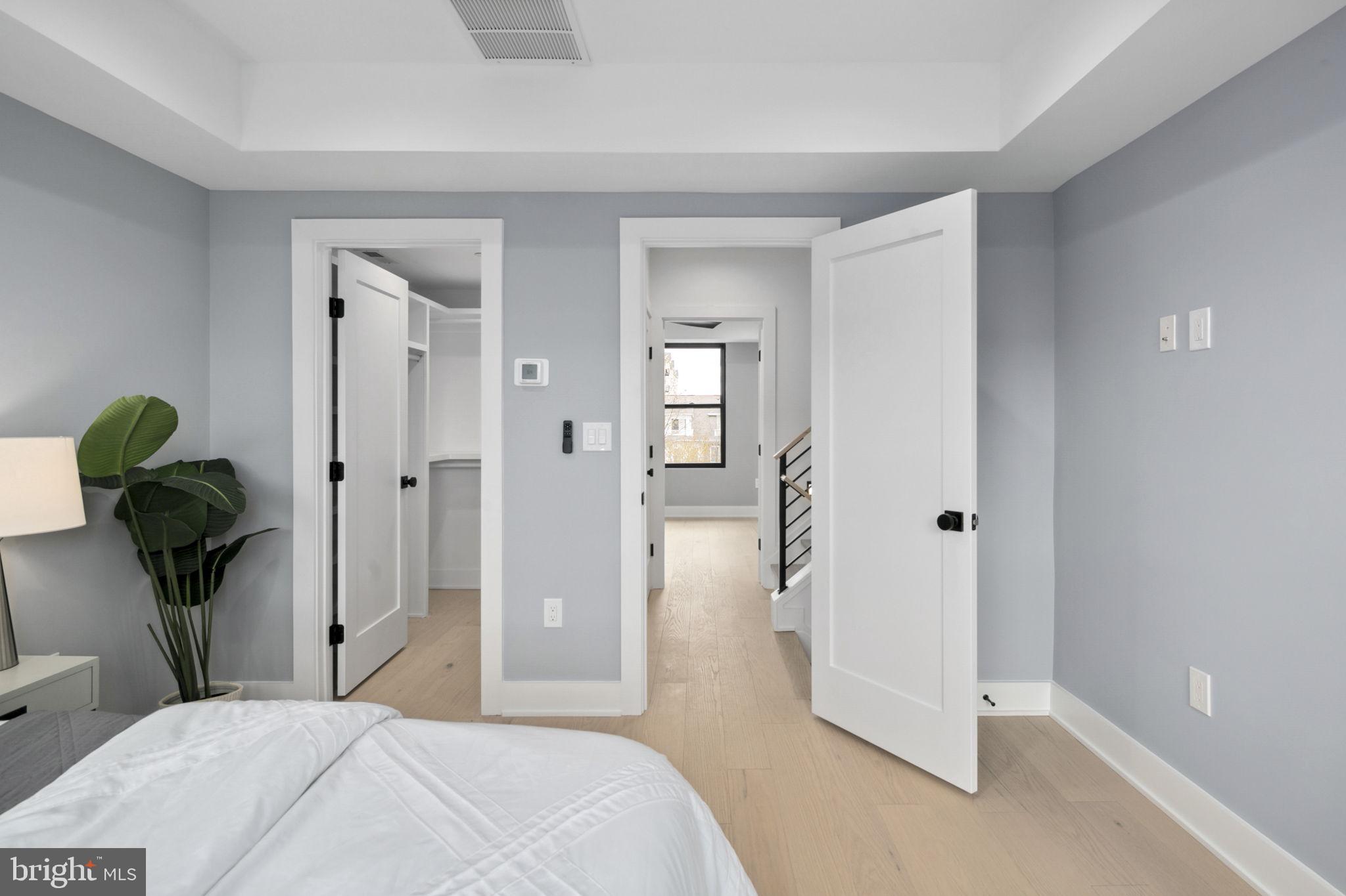 CLARENDON - Residential