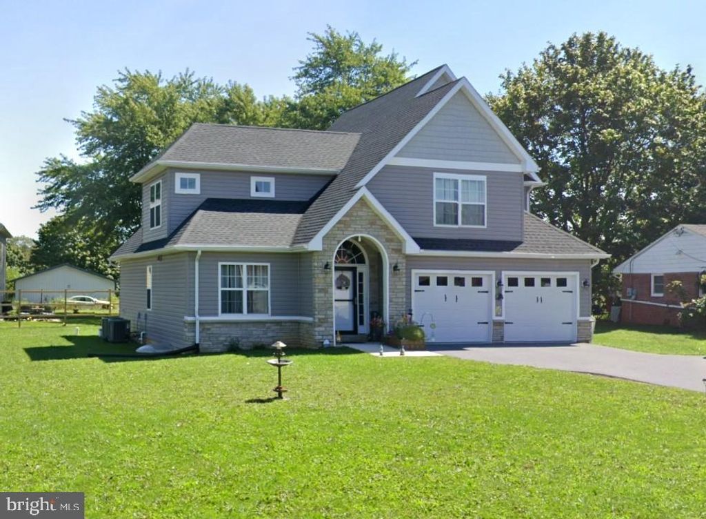 Photo of 13046 Monterey Lane, BLUE RIDGE SUMMIT, PA 17214 (MLS # PAFL2032188)