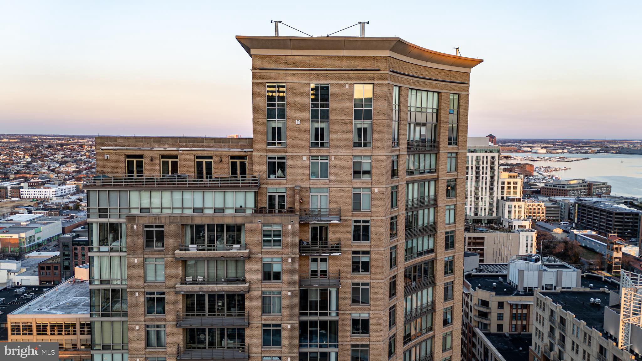 HARBOR EAST - Residential