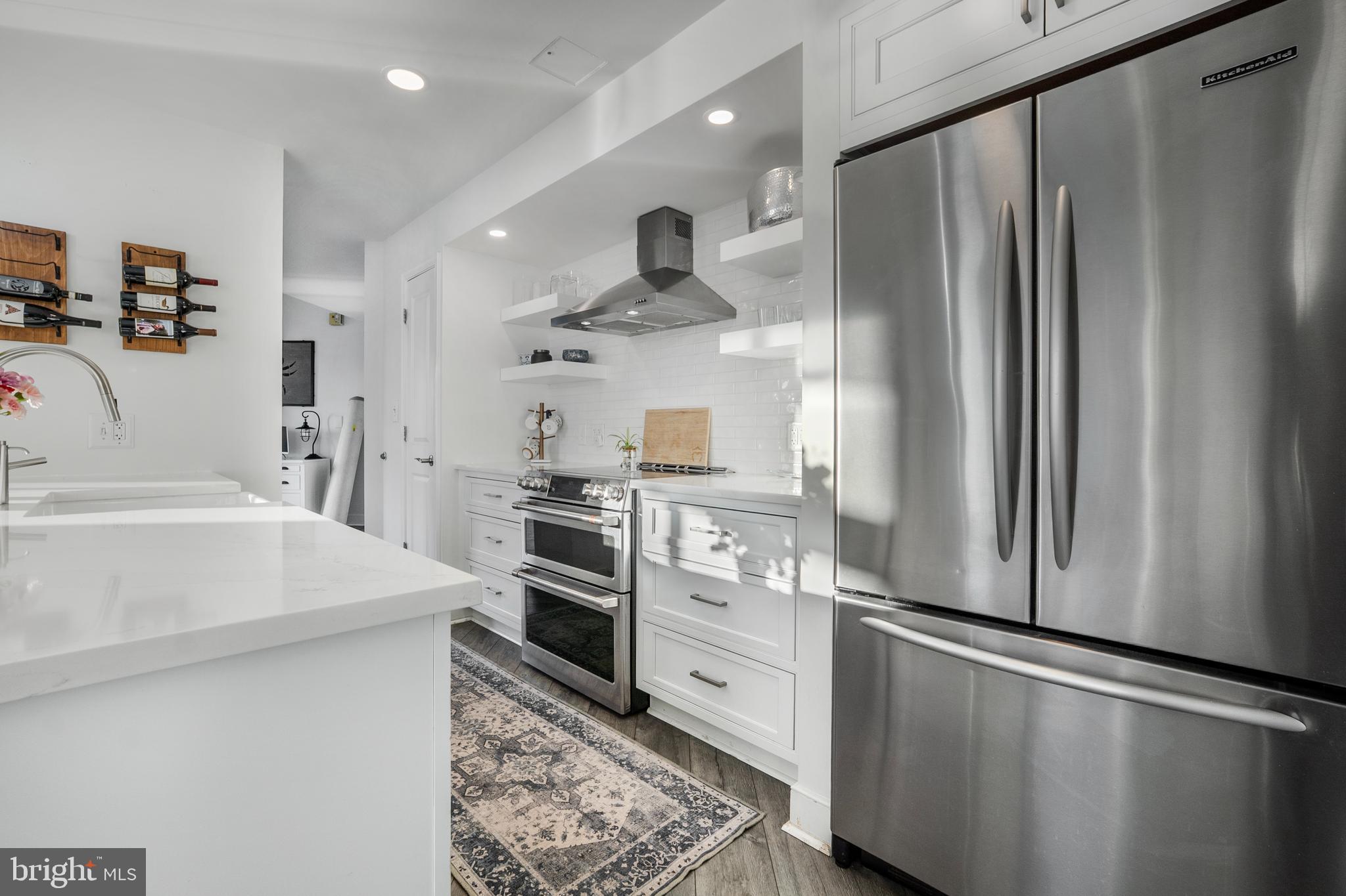 HARBOR EAST - Residential