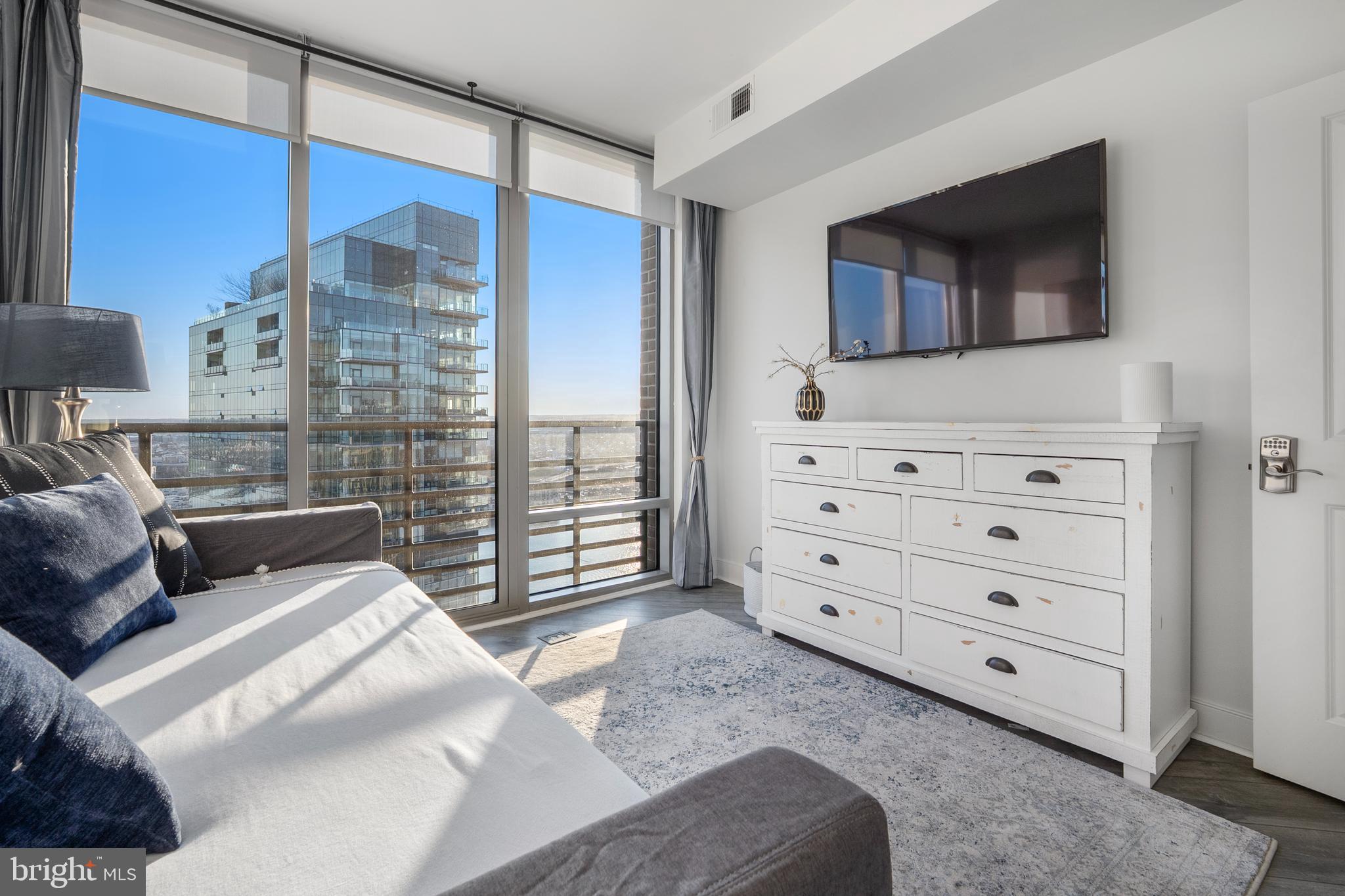 HARBOR EAST - Residential