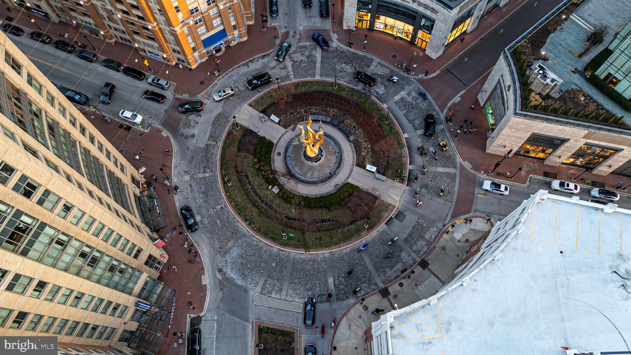 HARBOR EAST - Residential