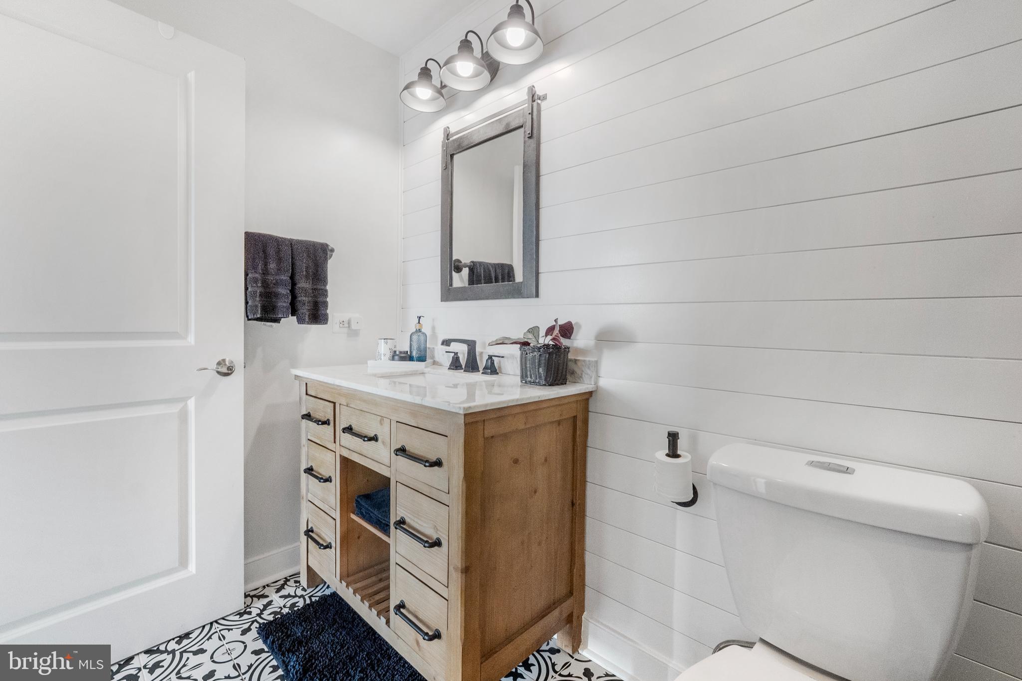 HARBOR EAST - Residential