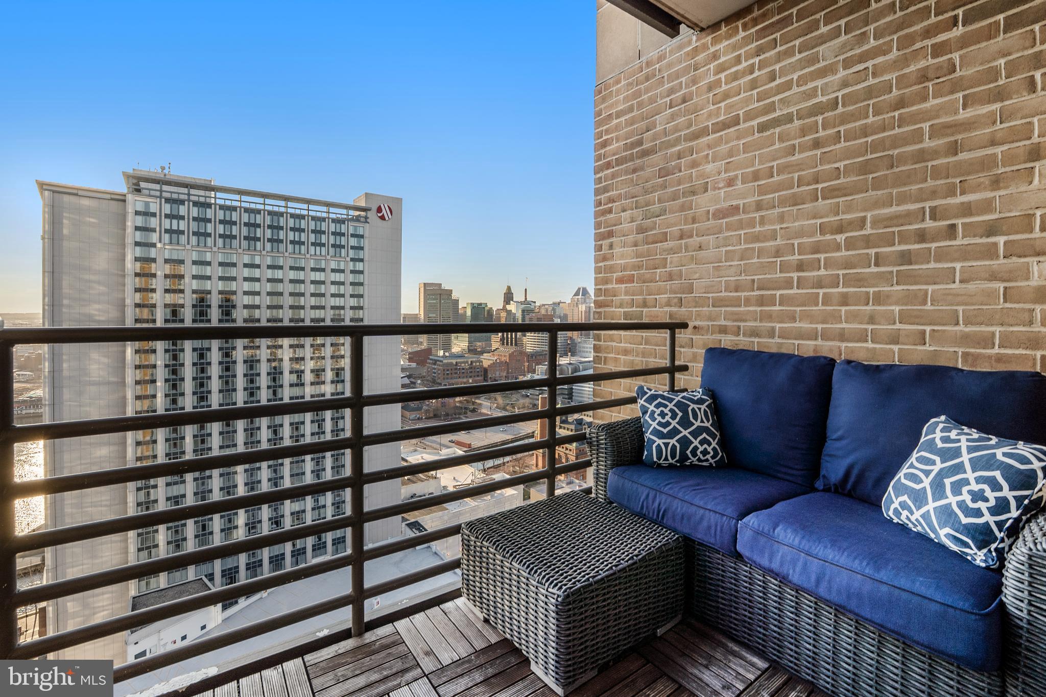 HARBOR EAST - Residential