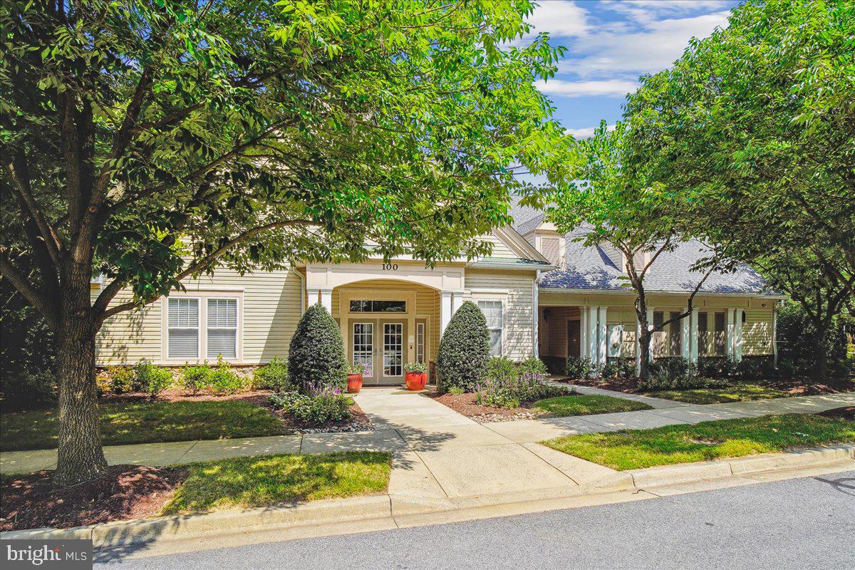LAKELANDS RIDGE - Residential