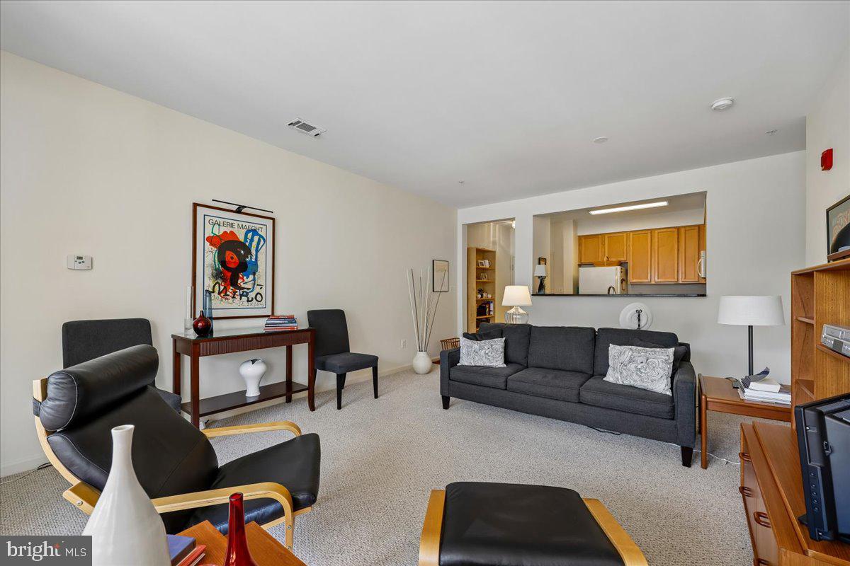 LAKELANDS RIDGE - Residential