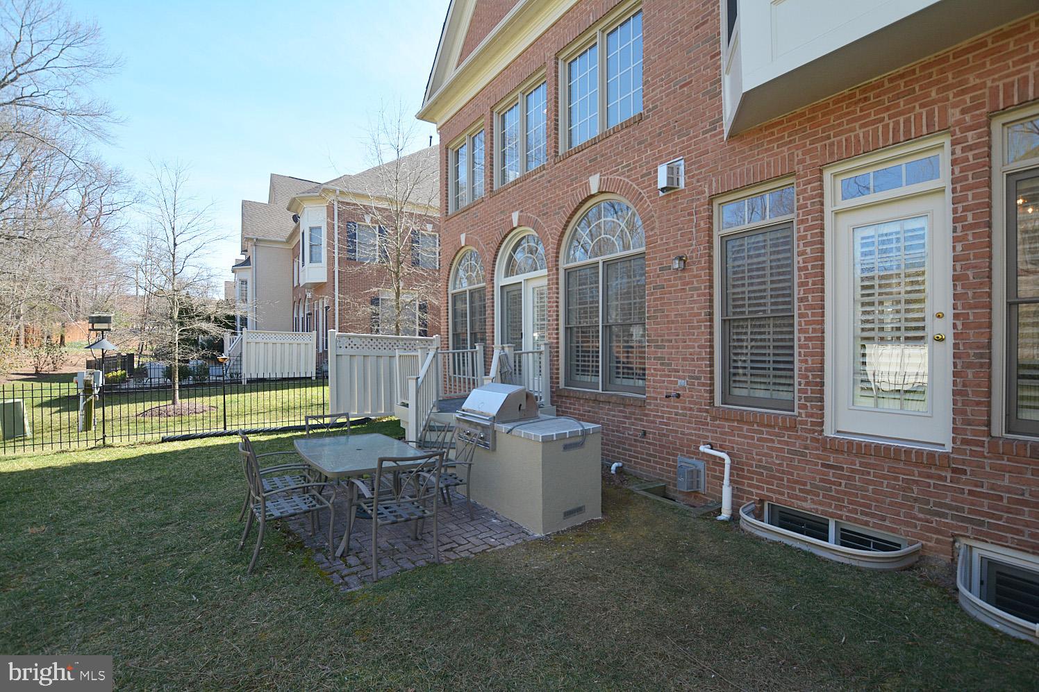 RUGBY ROAD - Residential Lease