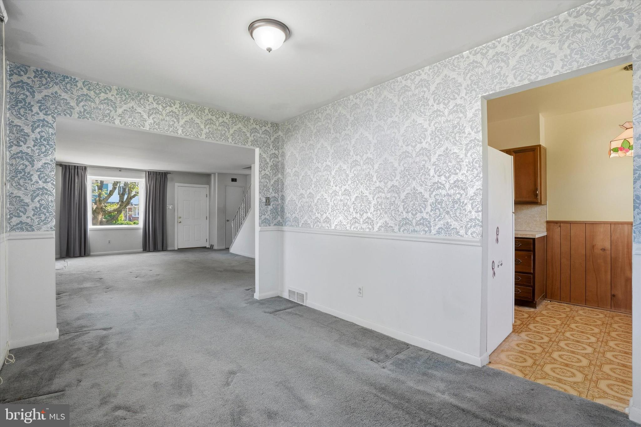 ROSLYN - Residential