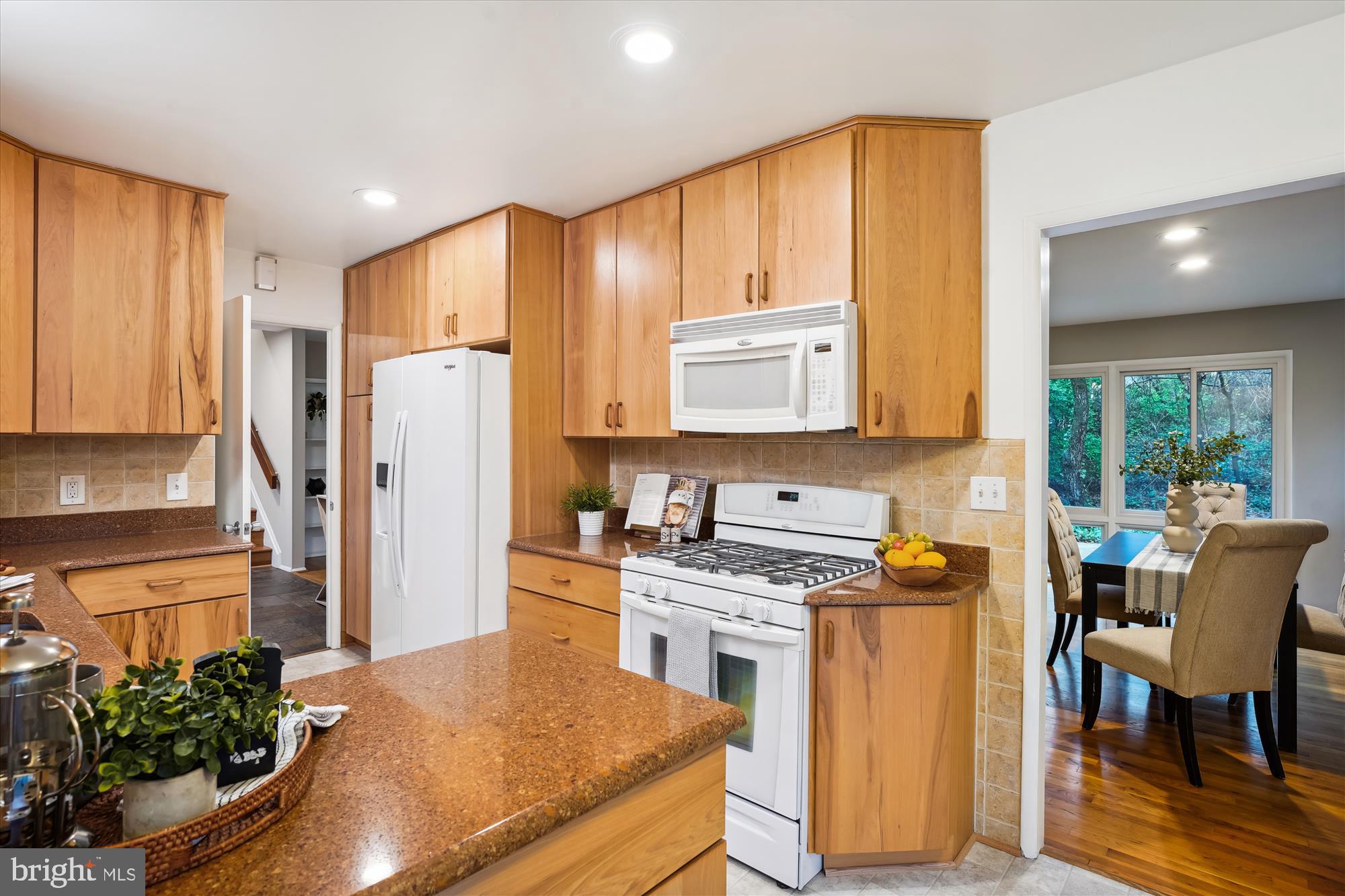 MANOR WOODS - Residential