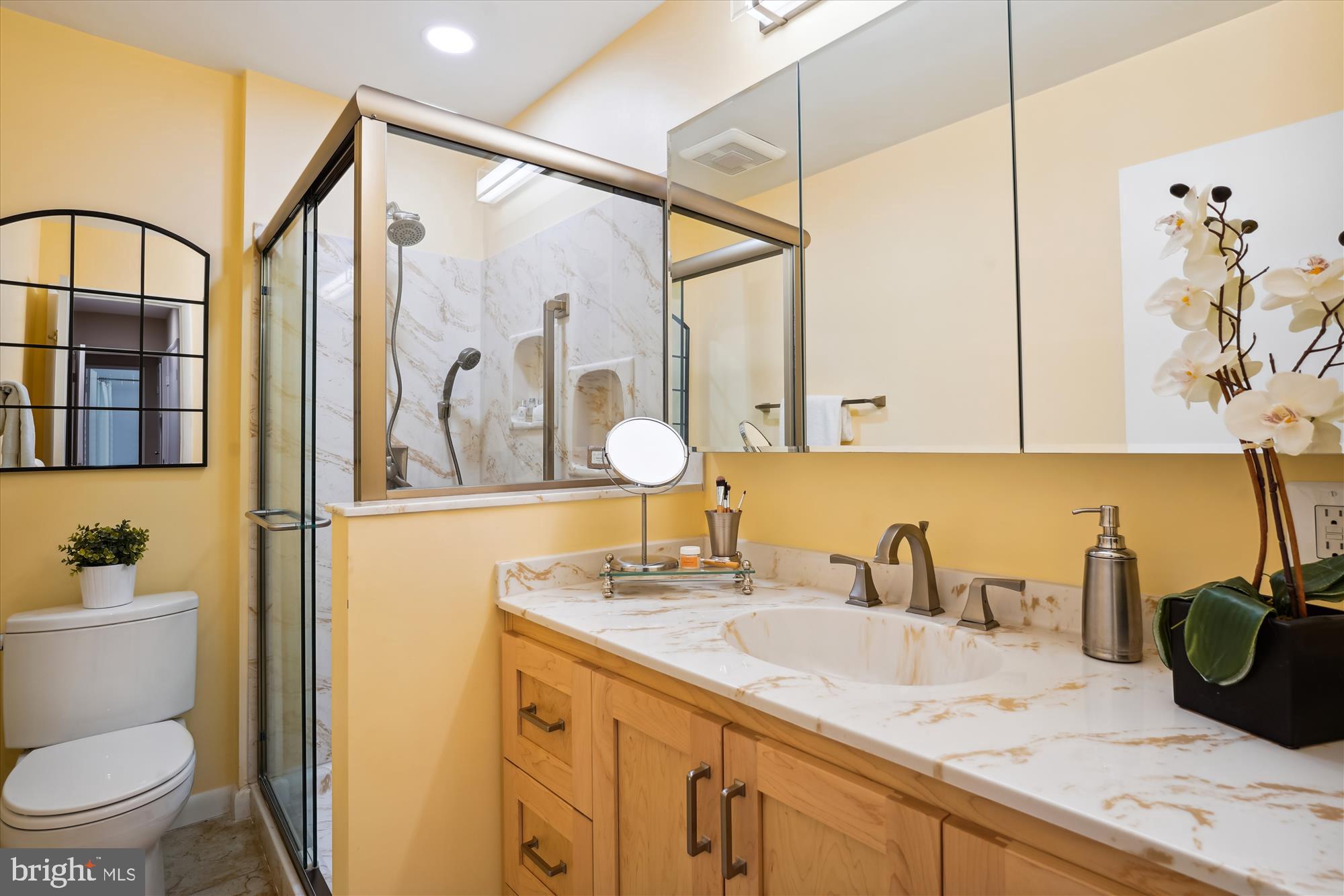 MANOR WOODS - Residential