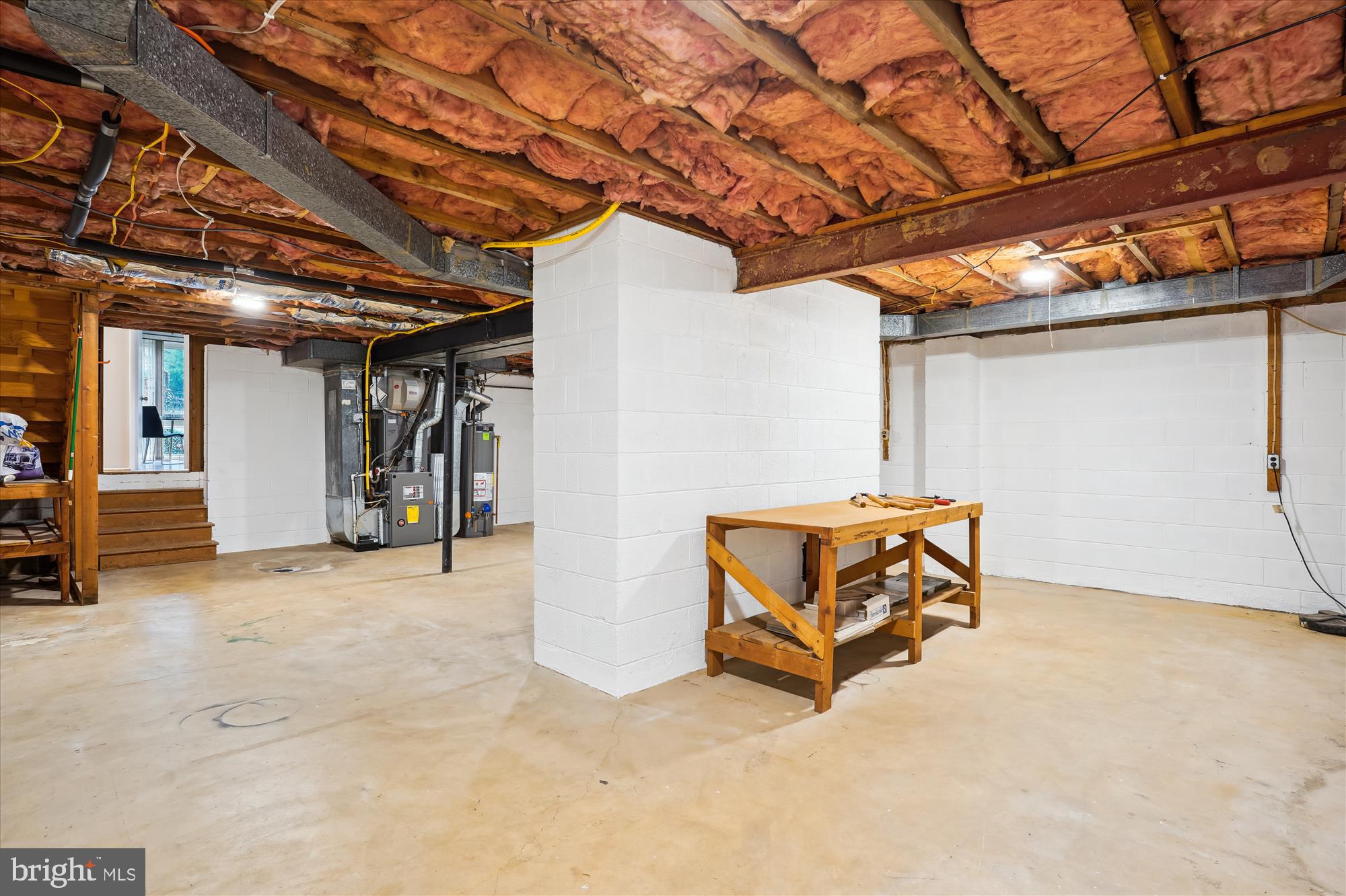 MANOR WOODS - Residential