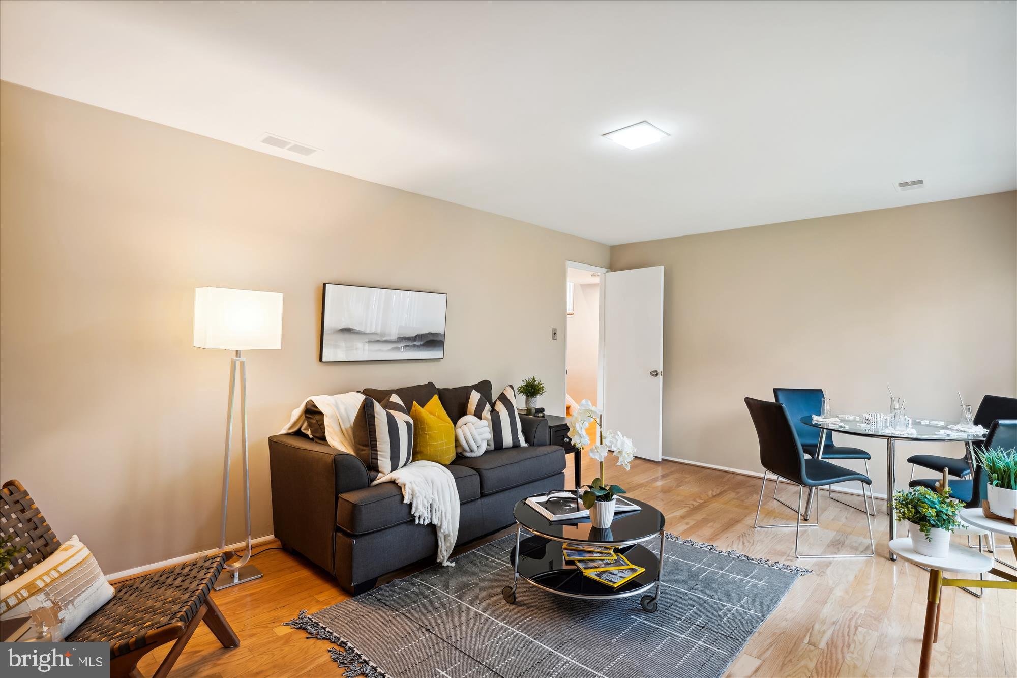 MANOR WOODS - Residential