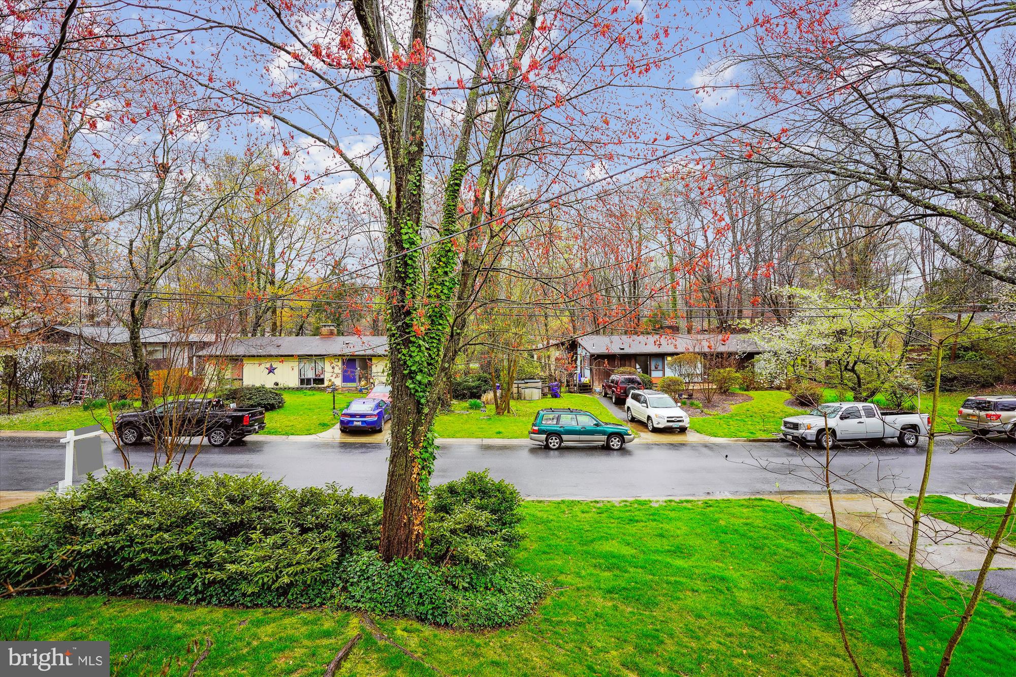 MANOR WOODS - Residential