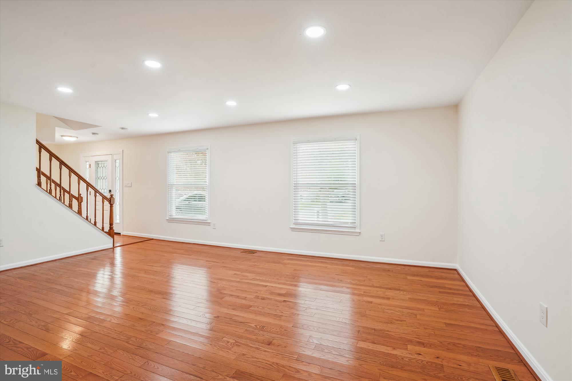 ROLLING VALLEY - Residential