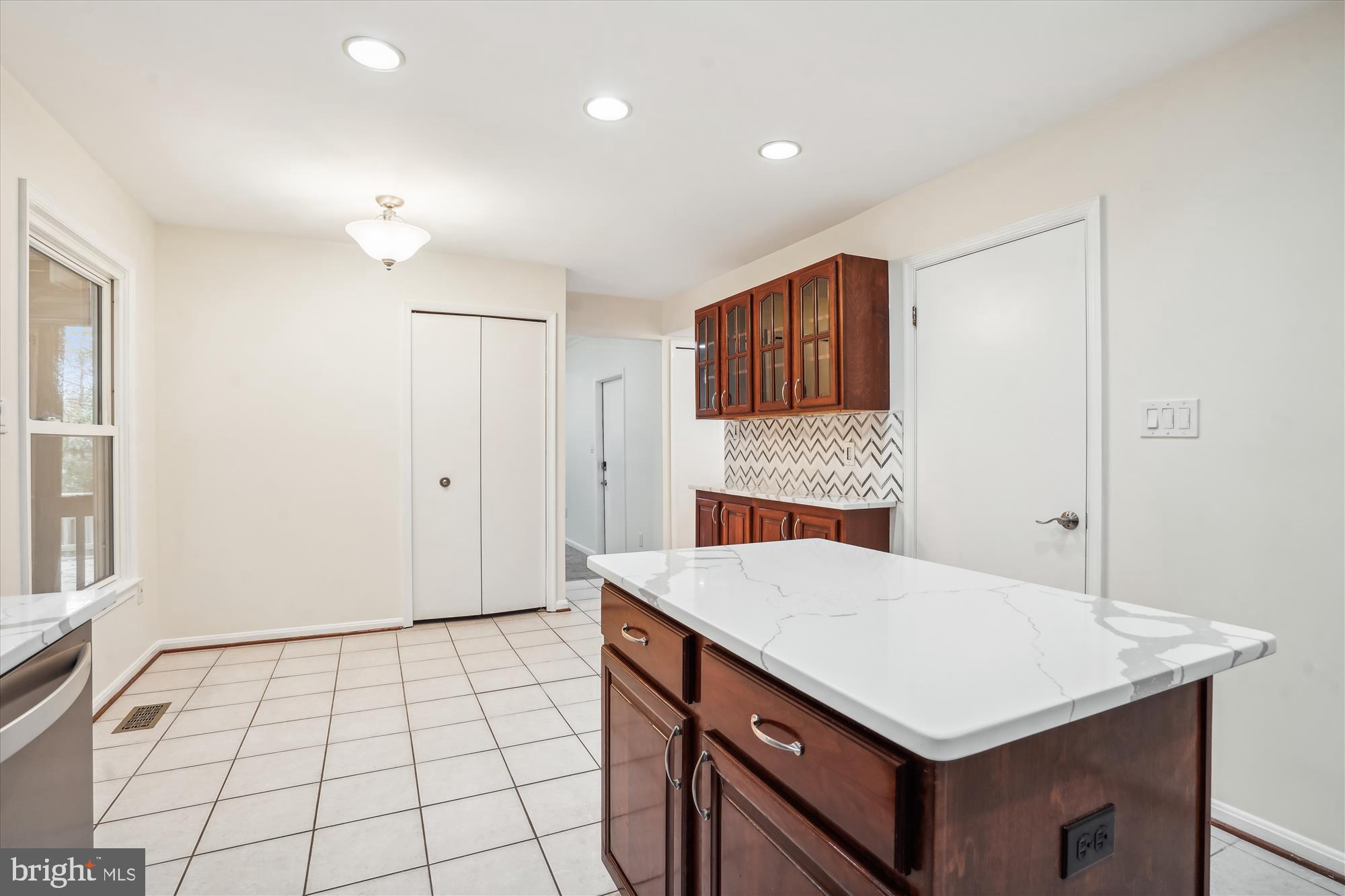 ROLLING VALLEY - Residential