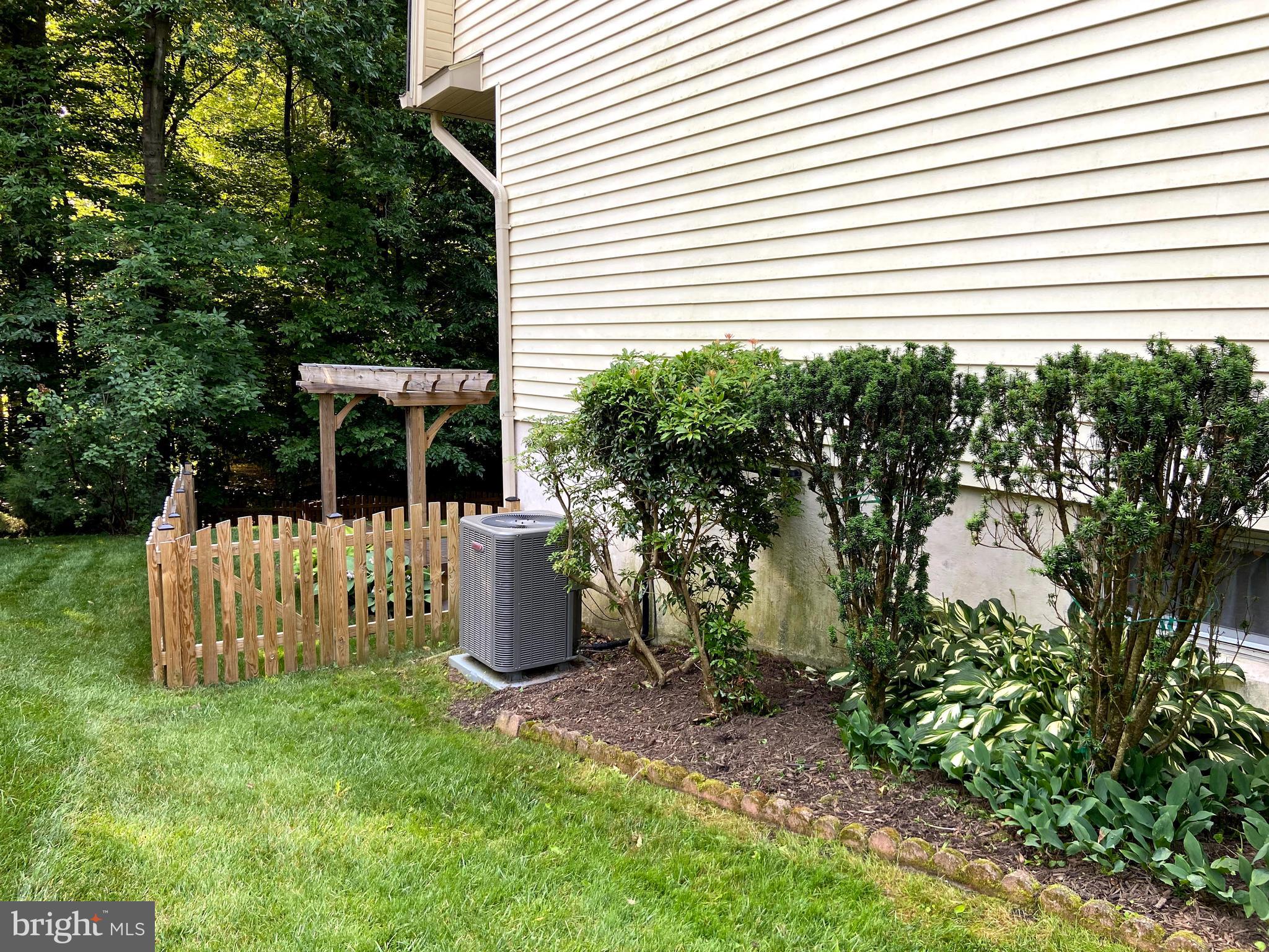 ROLLING VALLEY - Residential