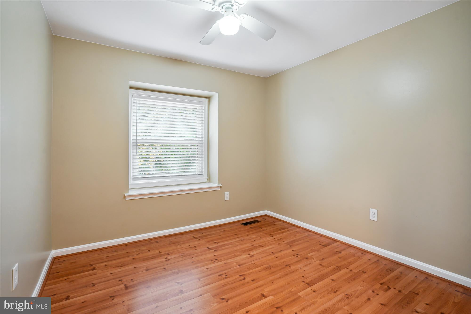 ROLLING VALLEY - Residential