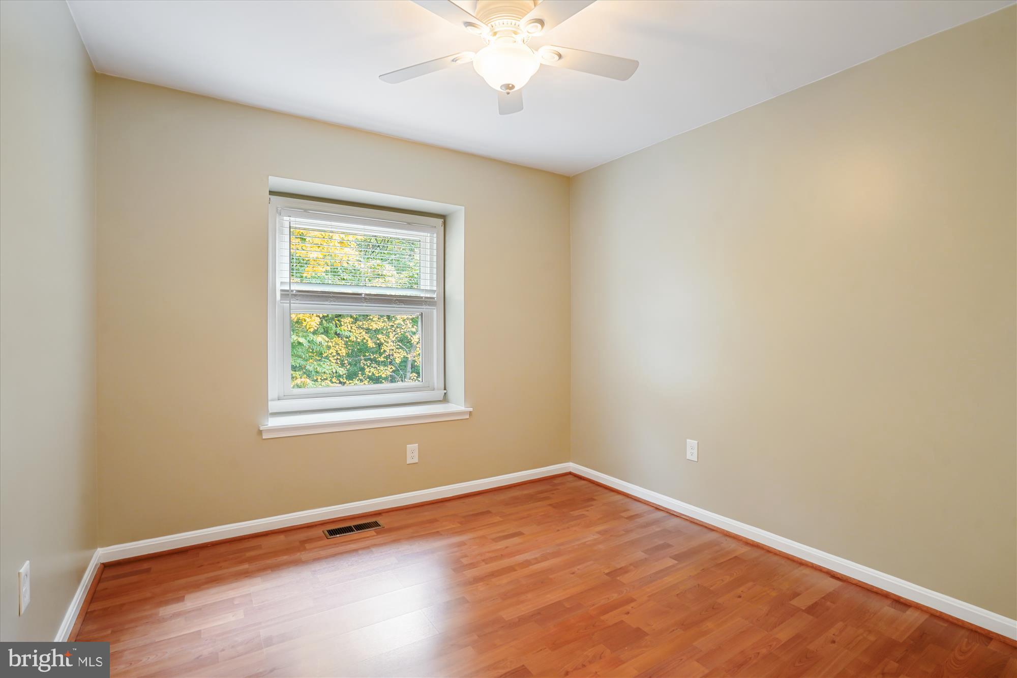 ROLLING VALLEY - Residential